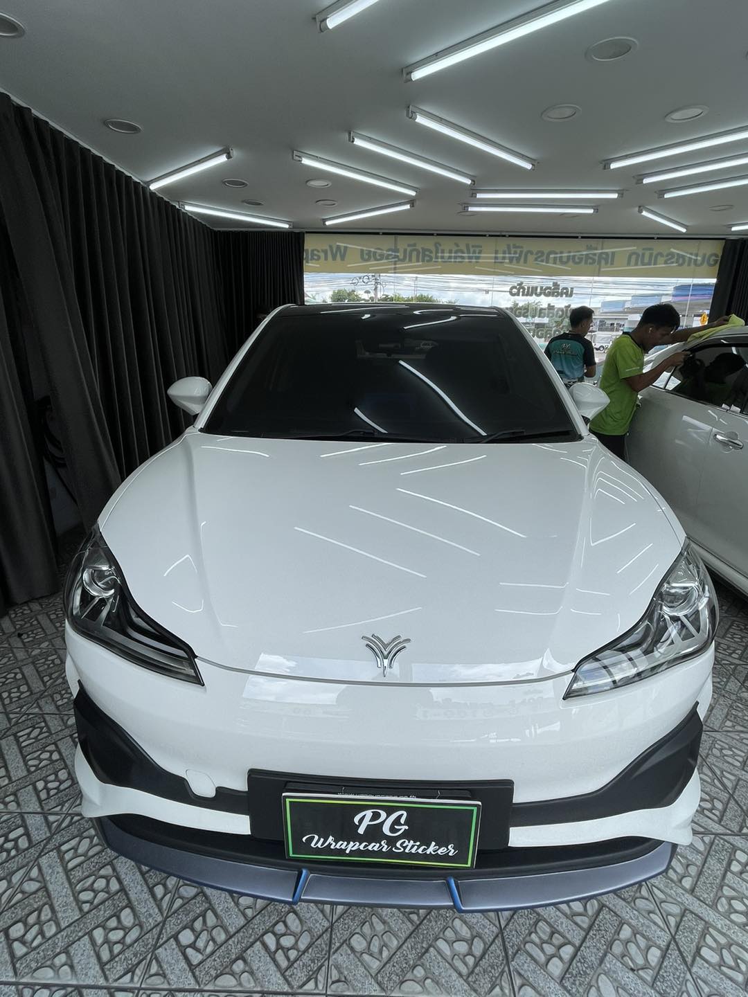 เสร็จเรียบร้อย ส่งผลงาน ติดตั้ง NETA... - PG wrapcar sticker