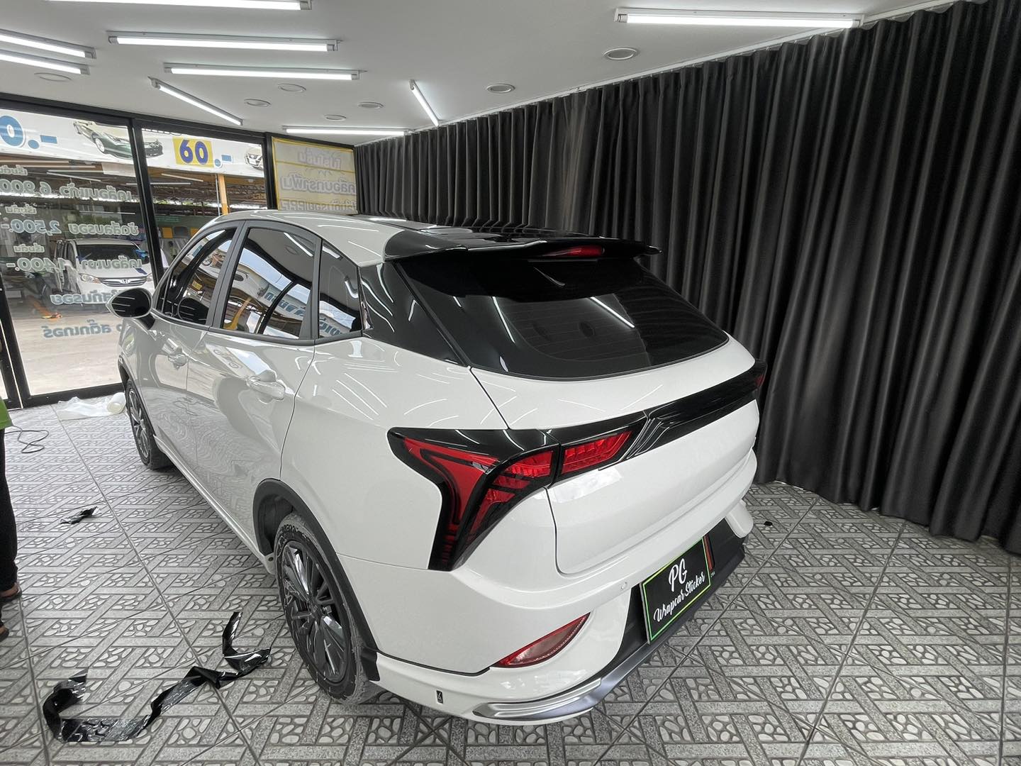 เสร็จเรียบร้อย ส่งผลงาน ติดตั้ง NETA... - PG wrapcar sticker