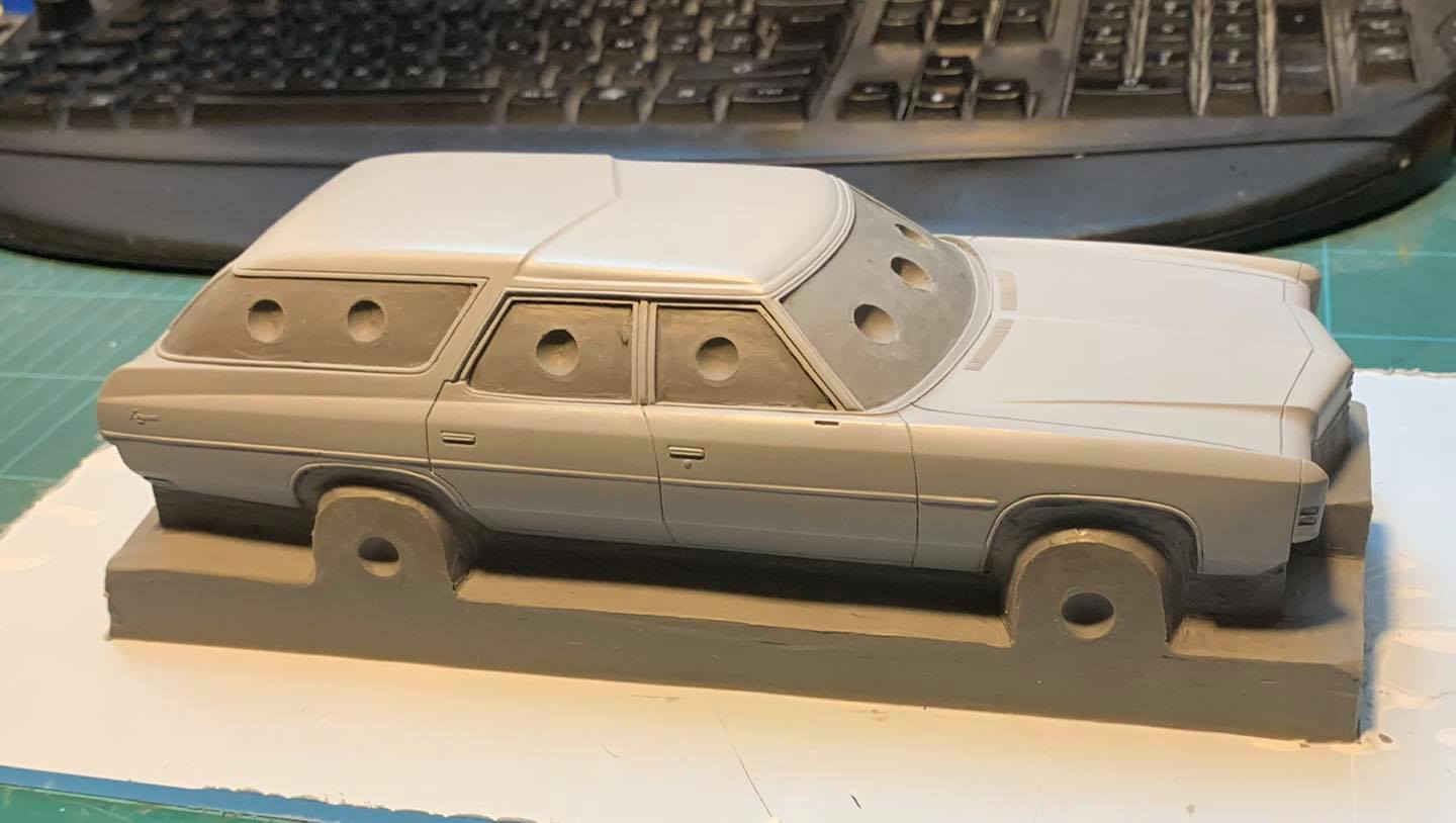 Ray Pask models - It’s time to make molds. The mold is in...
