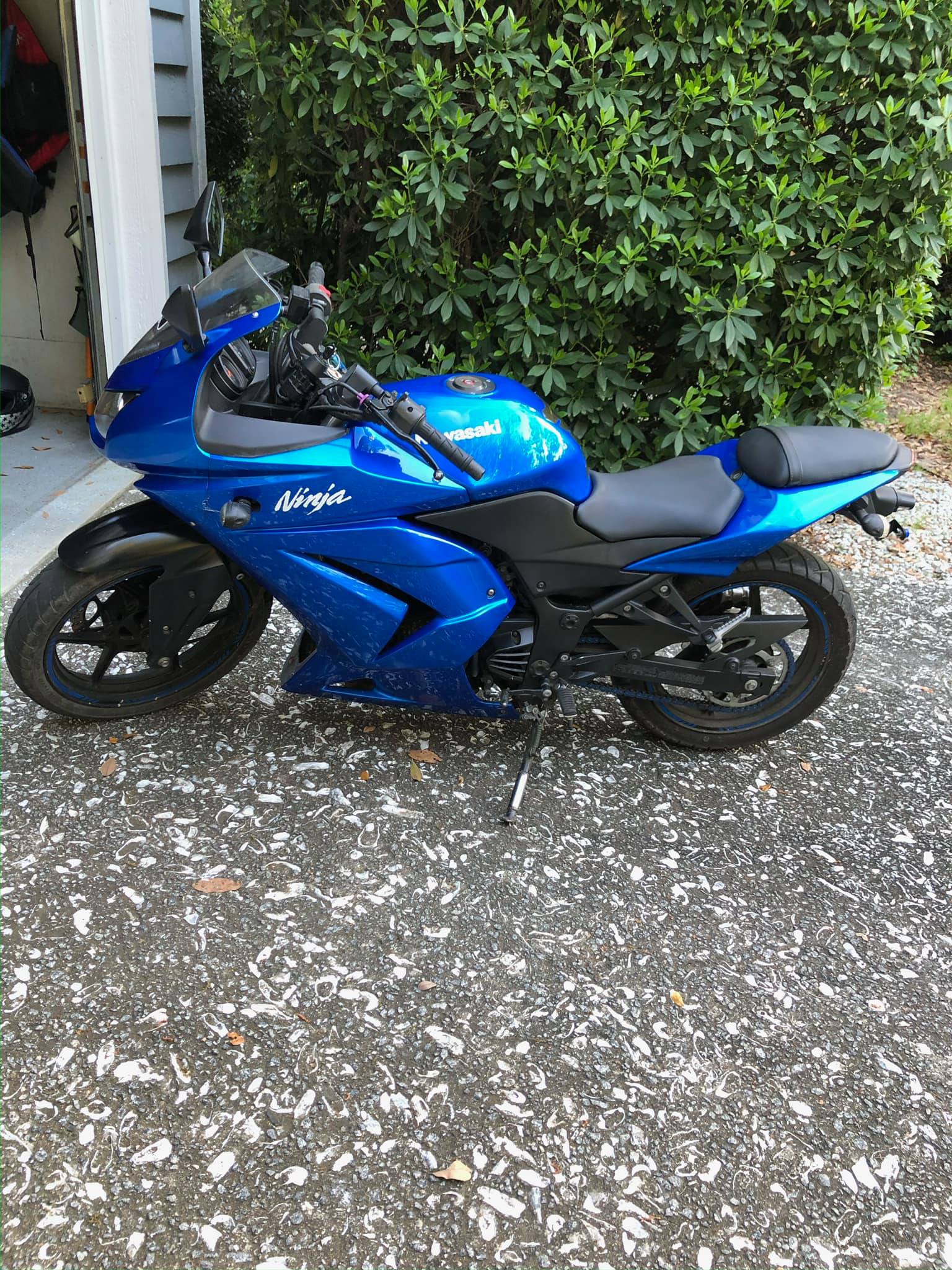 STOLEN Ninja 500 2024 Stolen from Lake Sumter Apartment Homes off