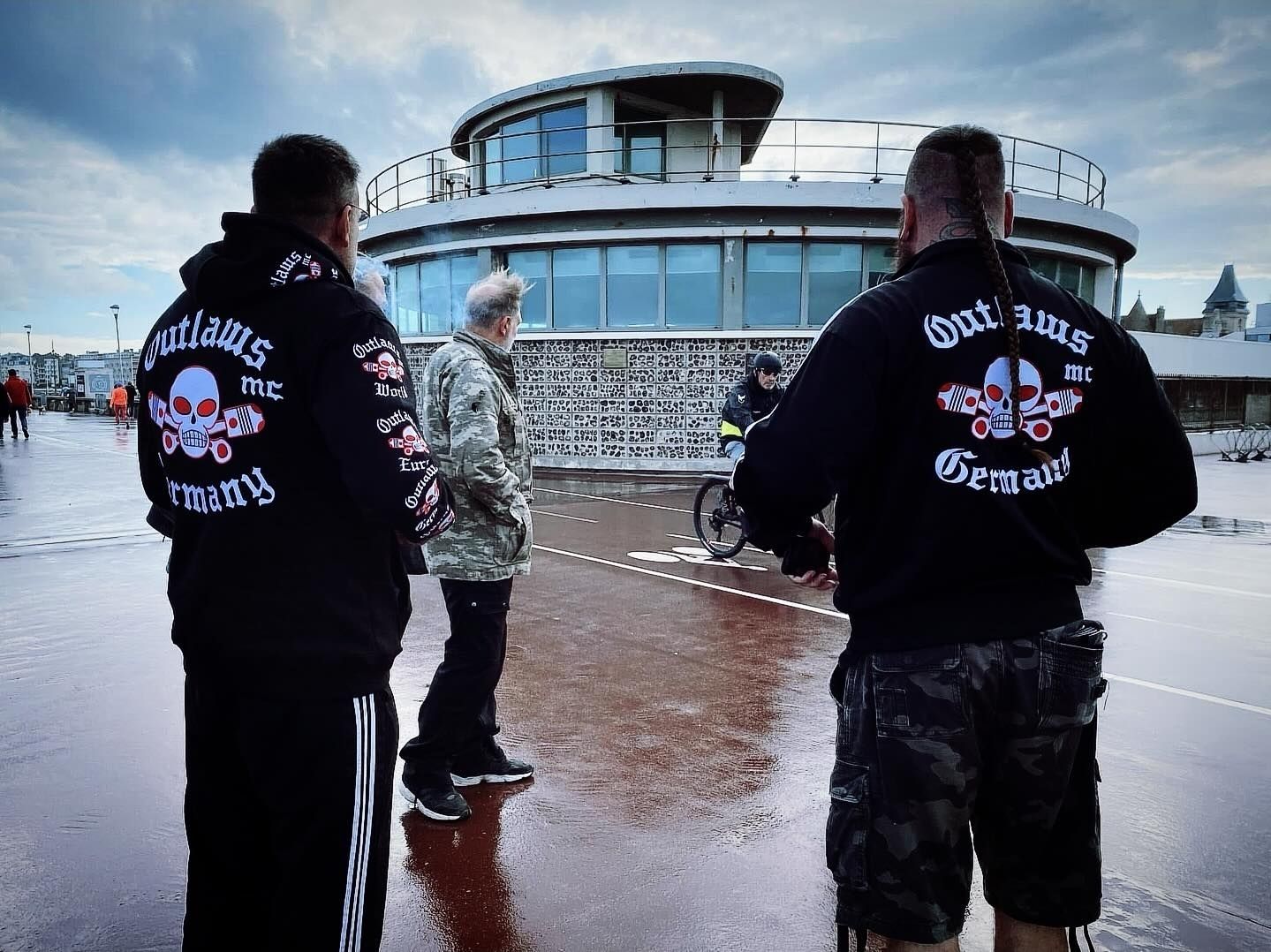 OUTLAWS - OUTLAWS MC ⚫⚪ OFFO GFOD 🏴🏳️ #AOA #offo #gfod #GBDF #support15 ...