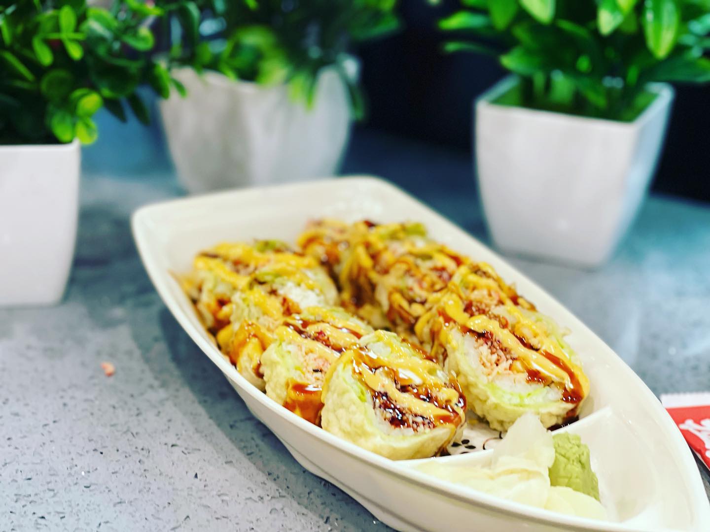 LSU Roll Spicy crab , cream cheese... - Edo Japan Texas City