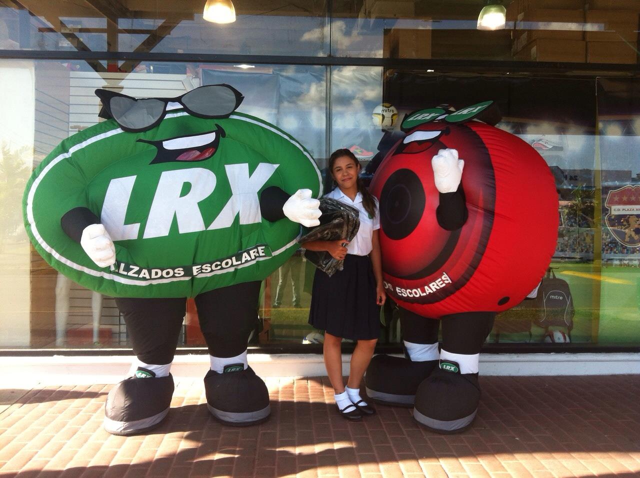 LRX Footwear - Imagenes de los personajes LRX Viernes 20...