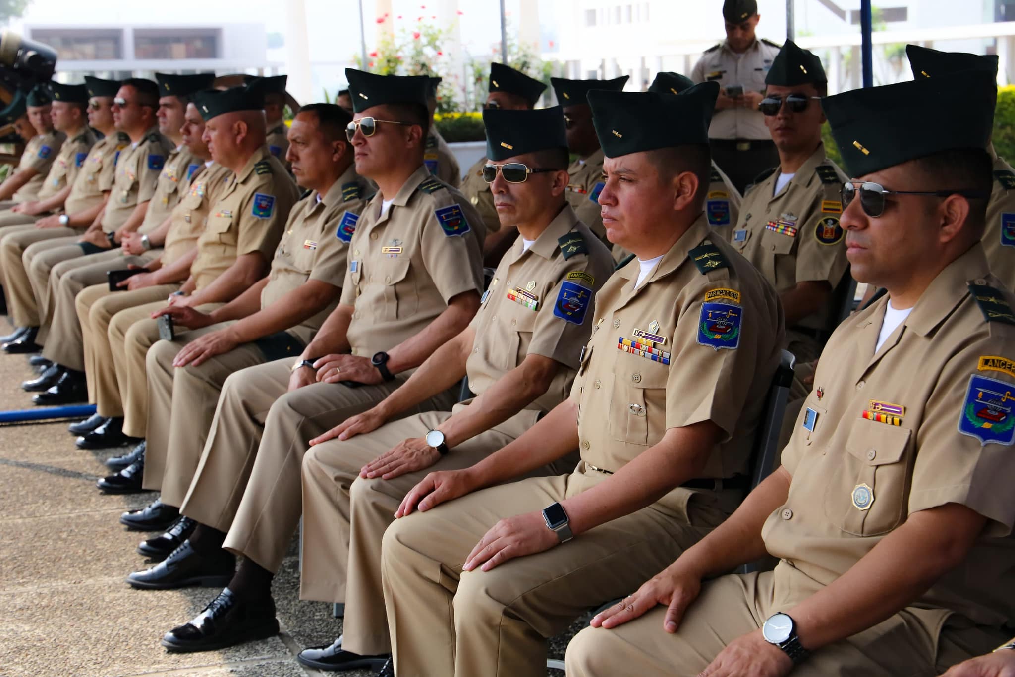 La Escuela Politécnica del... - Ejército GT Oficial