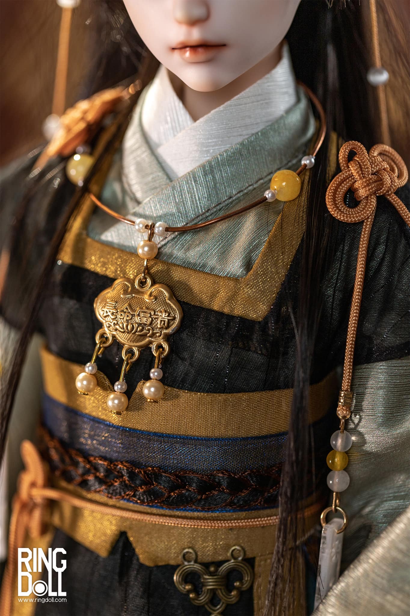 Sharing the pictures of Hui with you! The warlock apprentice has