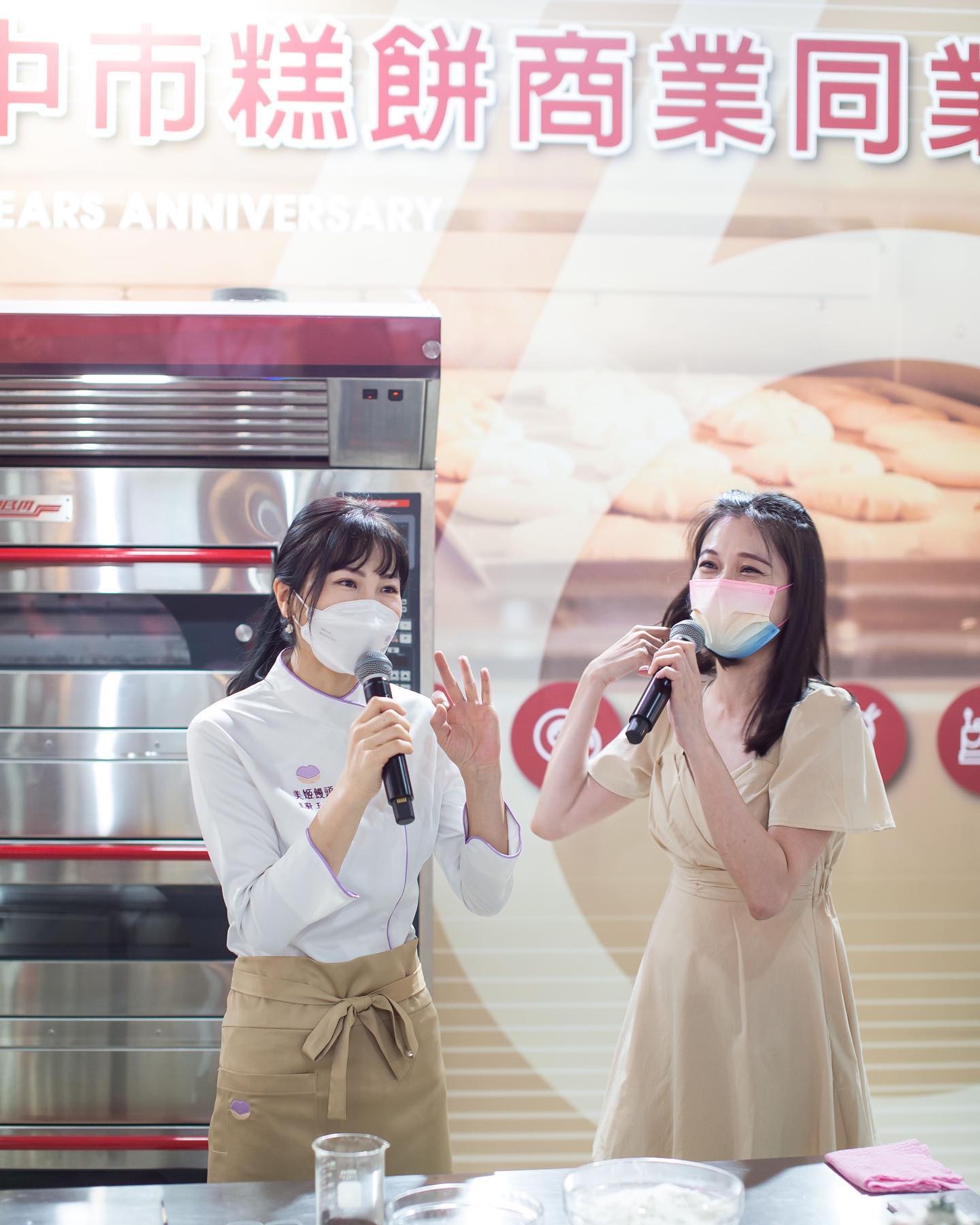 美姬饅頭 王美姬 - 感恩有機會在台中烘焙展為大家展演造型饅頭， 可以將技術傳承分享是幸福的事。... | Facebook