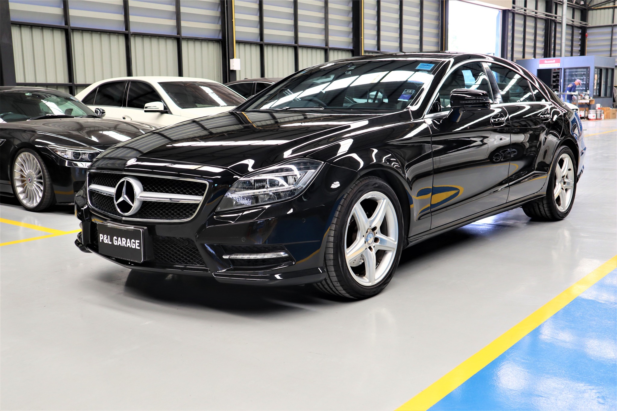 Merced... - P&L Garage ศูนย์บริการซ่อมตัวถังและสีรถยนต์มาตรฐาน