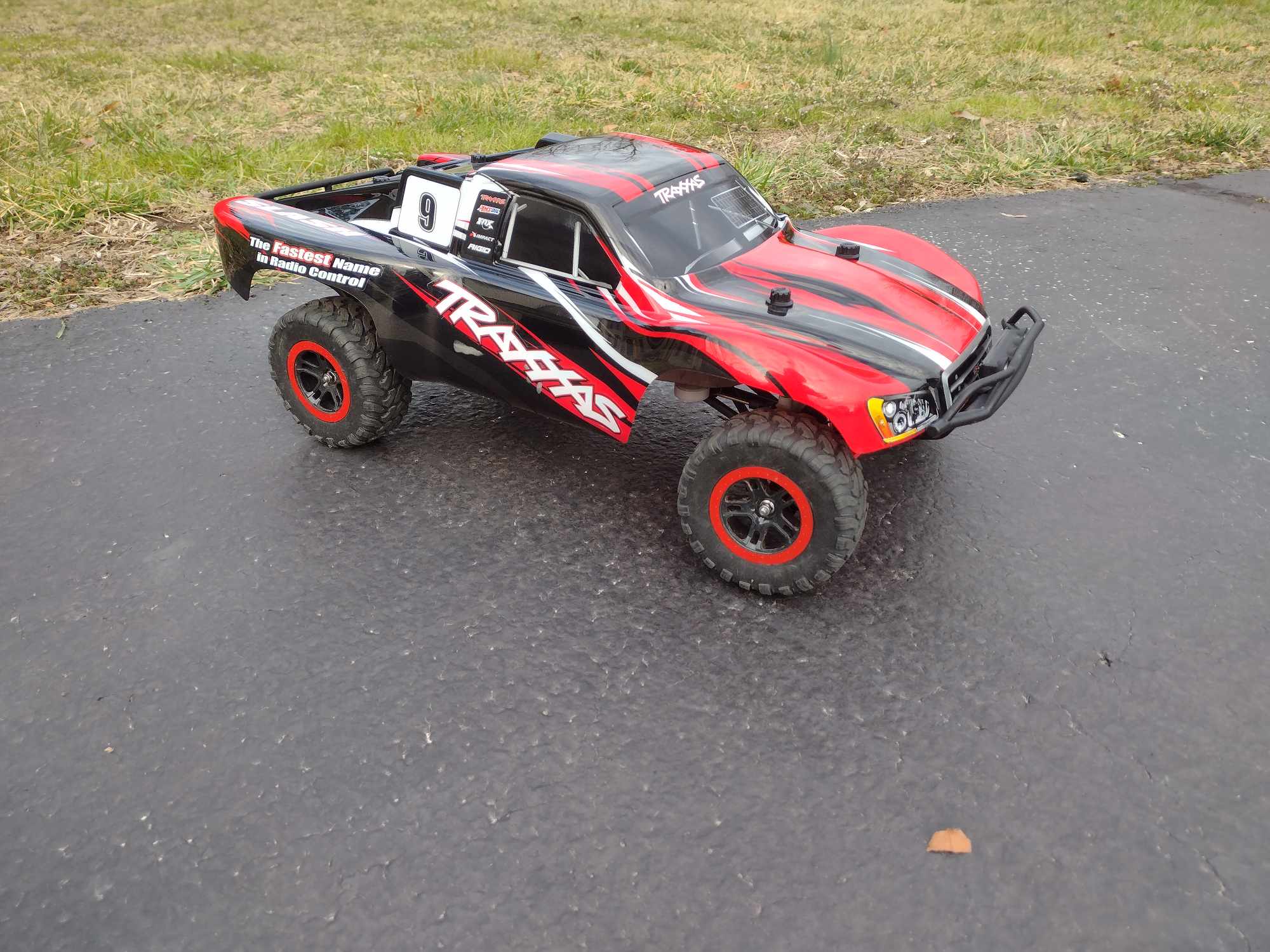 2wd Traxxas Slash Only (Spam Free) | Been here about a month...have not ...