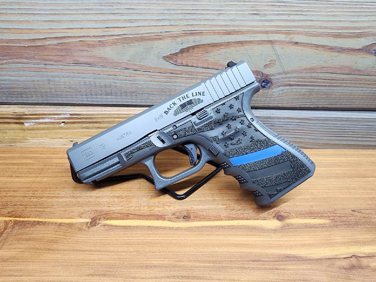 GSB Customs - Did this Glock for Back The Line Charity...
