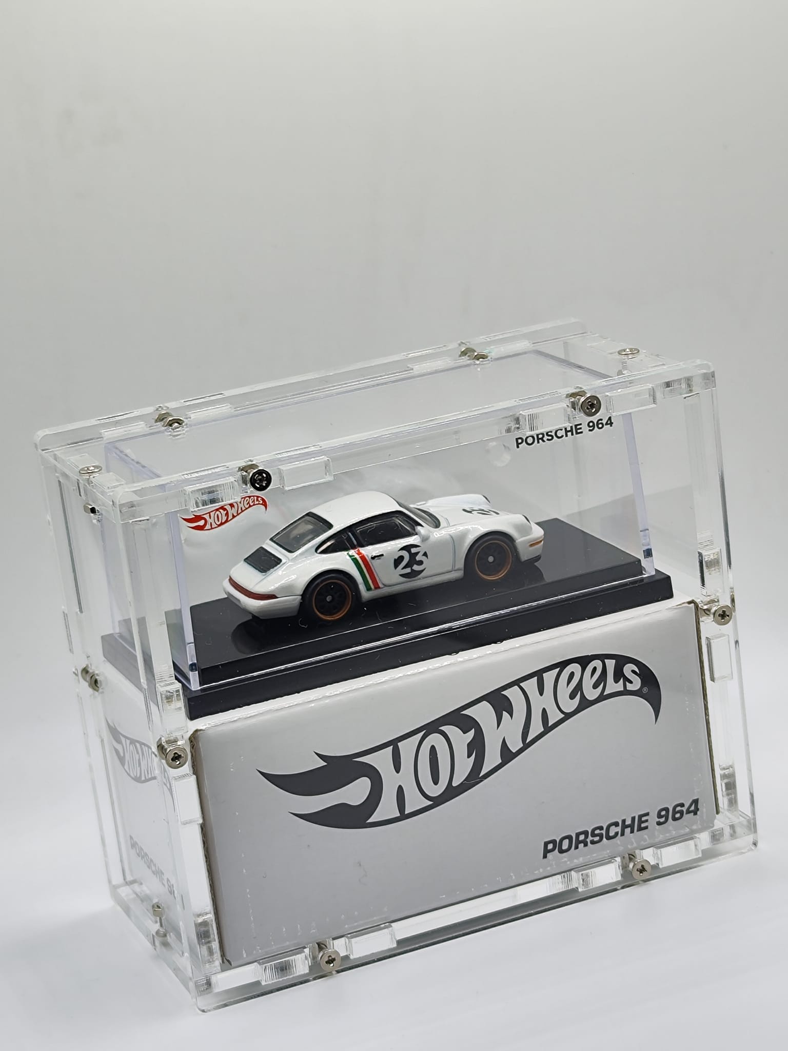 Limited edition 2023 Hot Wheels Porsche 964 Mexico