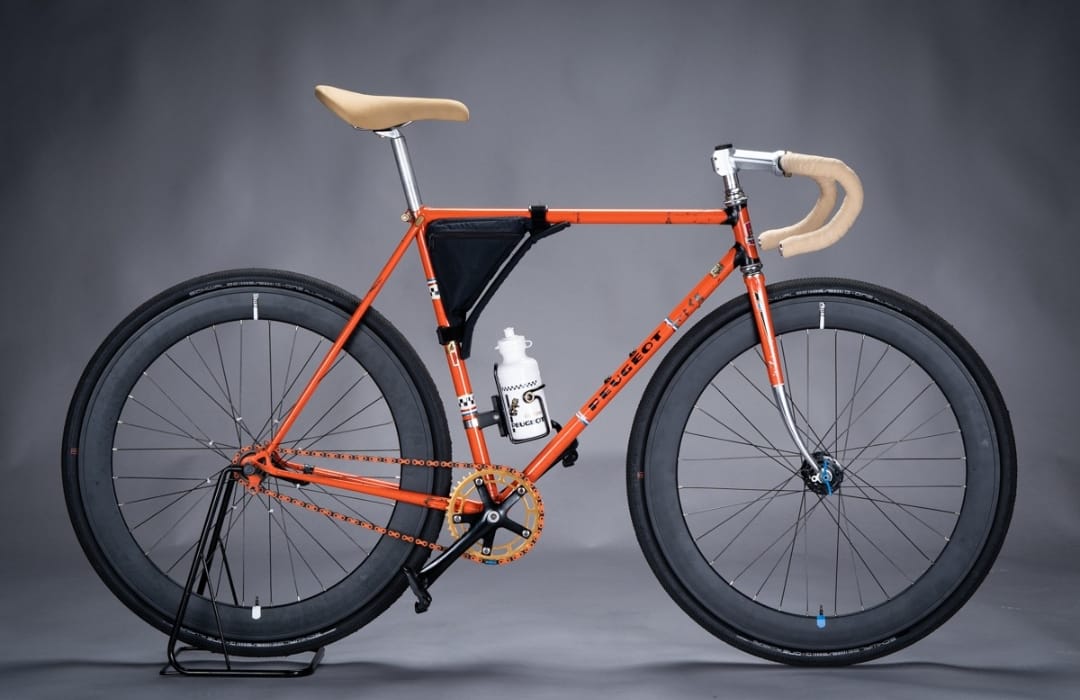 1975 Peugeot PR10 keeps up with modern bikes in Brisbane