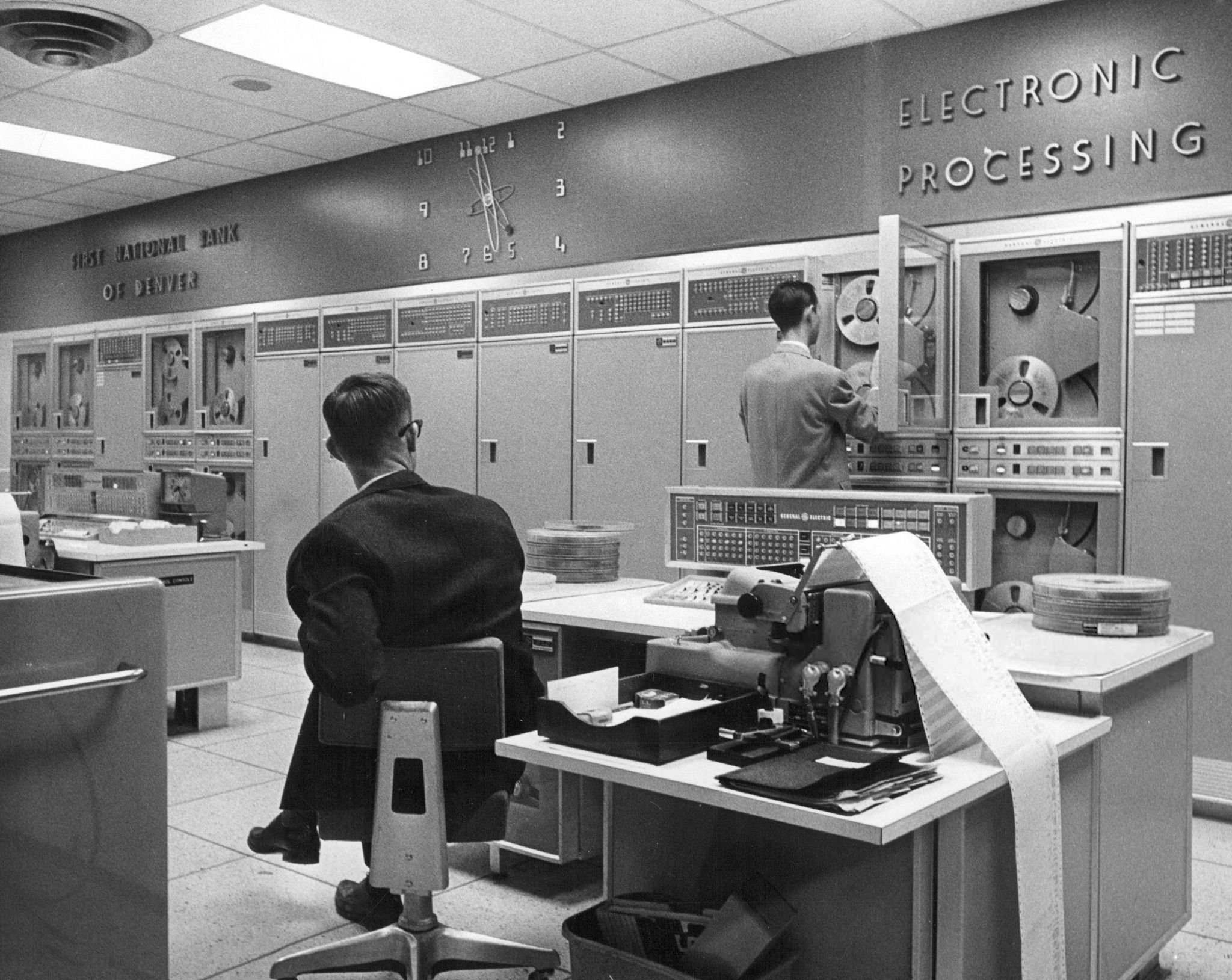 I Take Pictures of Electronic Parts | That GE mainframe board I ...