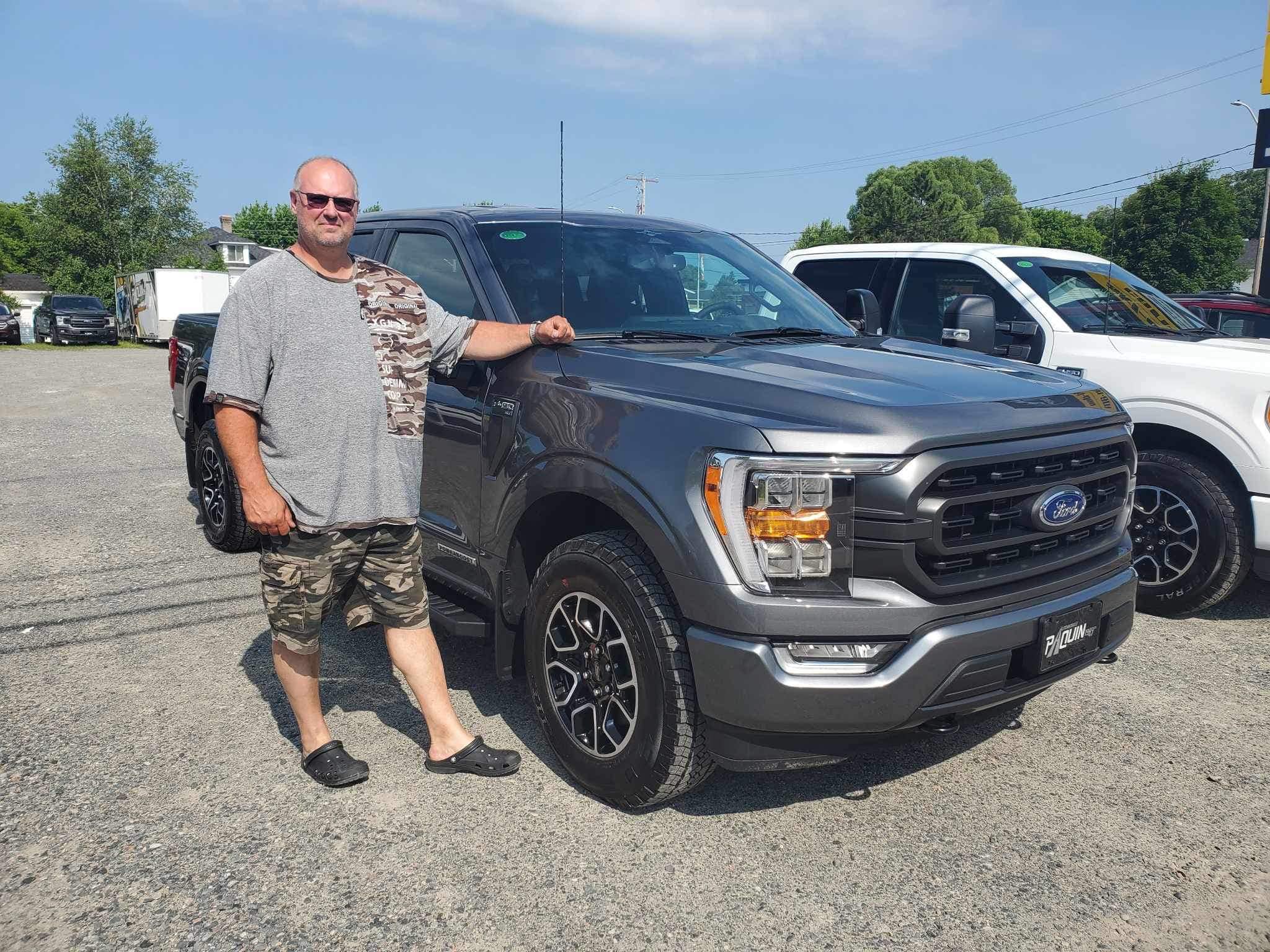 Félicitations à Pascal Rioux pour... - Automobile Paquin Ltée | Facebook