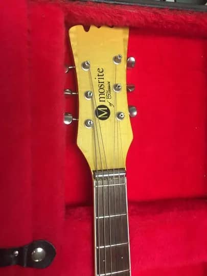 Hello guys! I was looking around the market and I saw this Mosrite