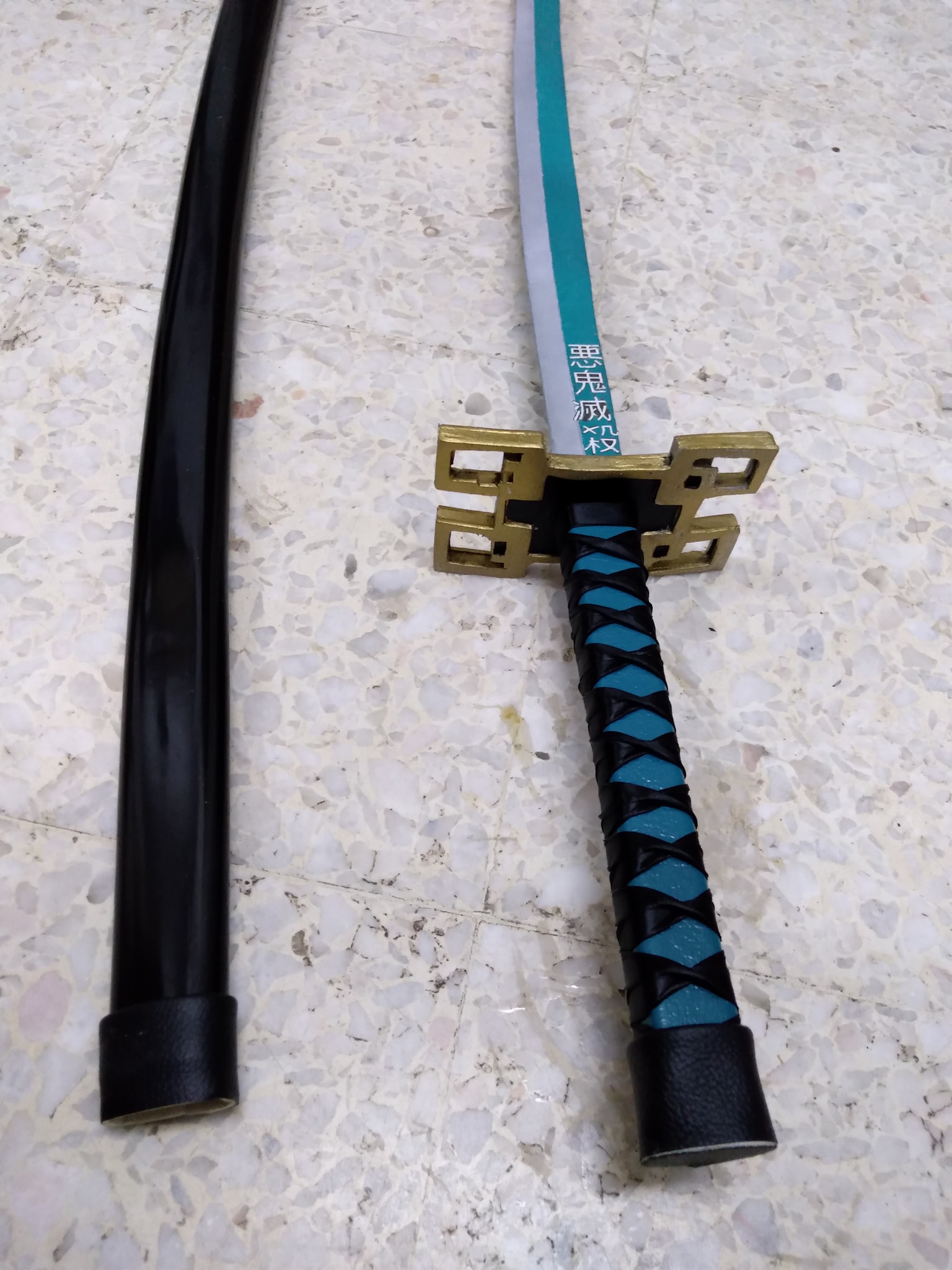 Katana IN gomma EVA FOAM di Zenitsu Agatsuma Demon Slayer Cosplay