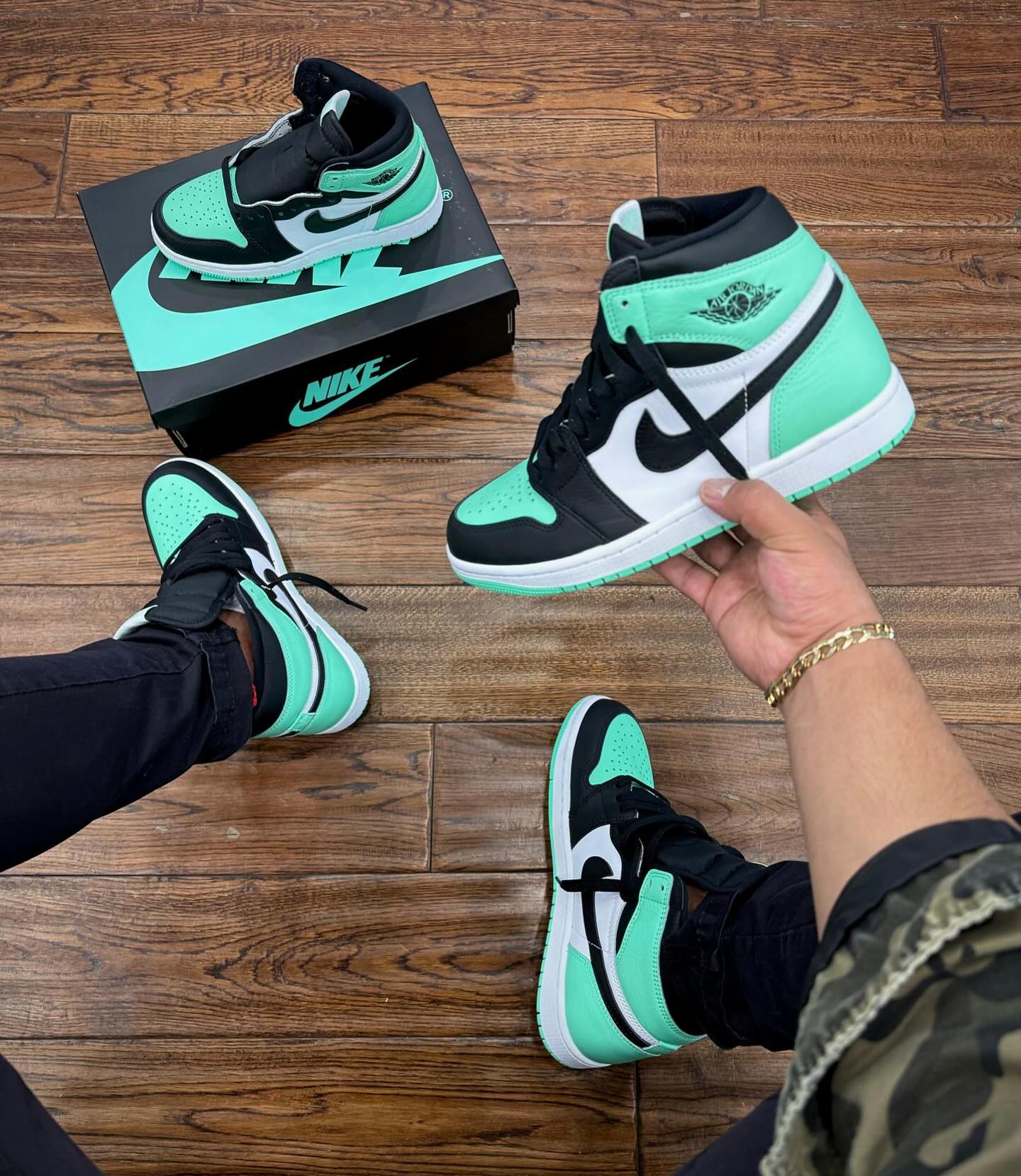 The GS Air Jordan 1 Retro High OG “Green Glow” will be releasing 