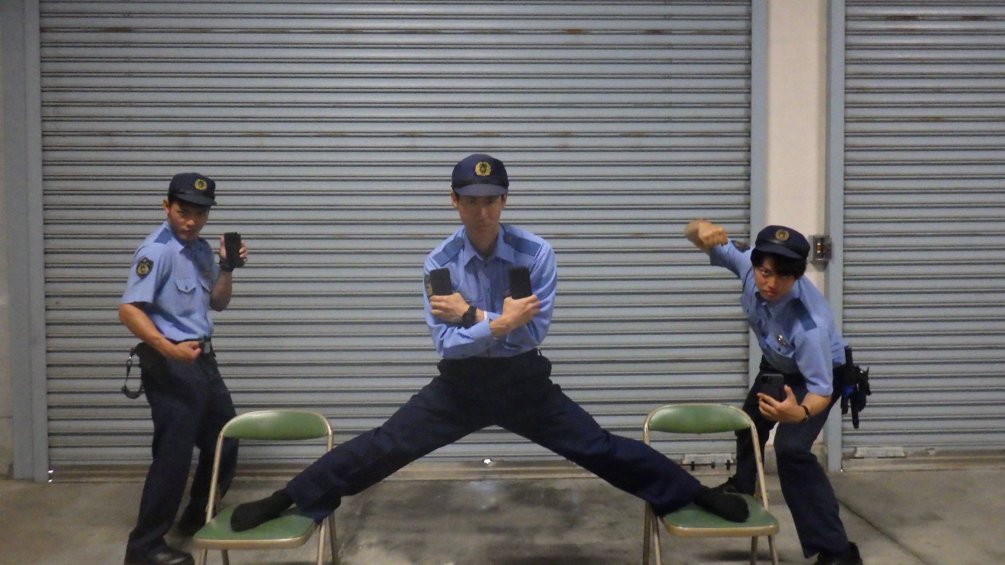 長崎県警察 - #南島原警察署 オッス！俺らポーズポリス！ 体を鍛えるの