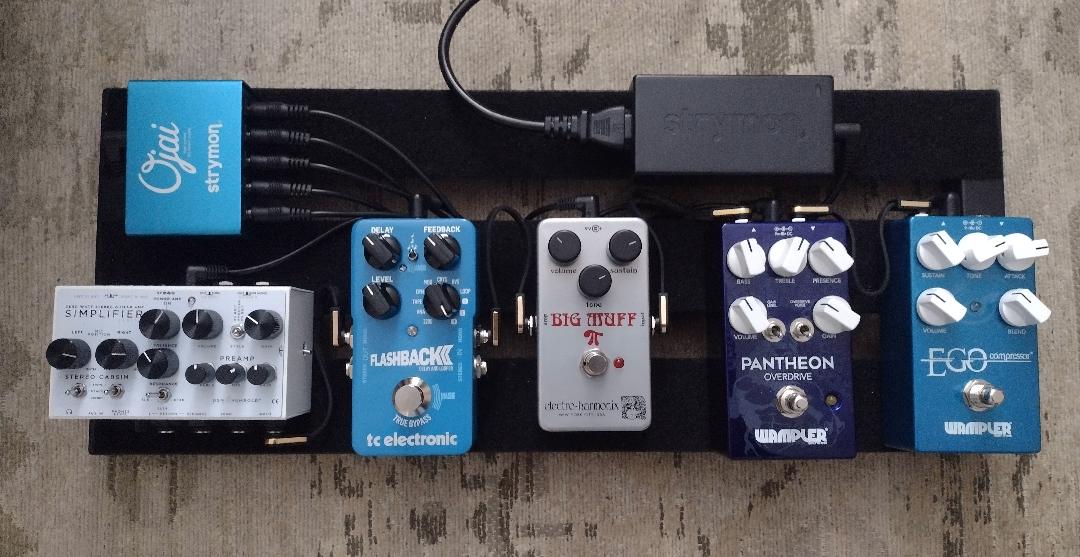 Done with a TC Electronic Flashback ii using Guthrie Govans dotted