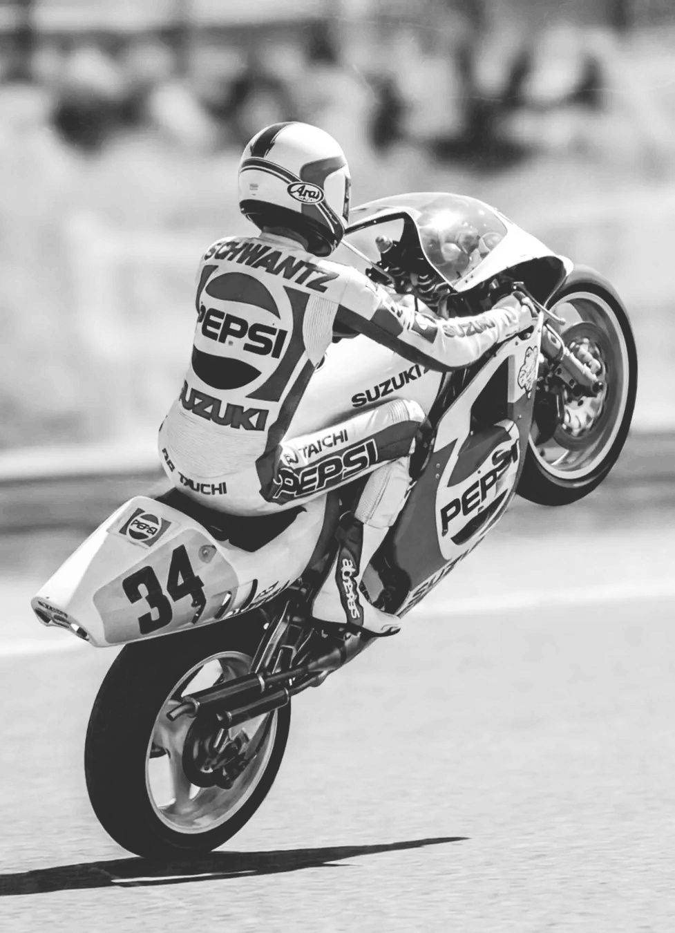 Kevin Schwantz's 1989 Pepsi Suzuki RGV500 Restored Live At