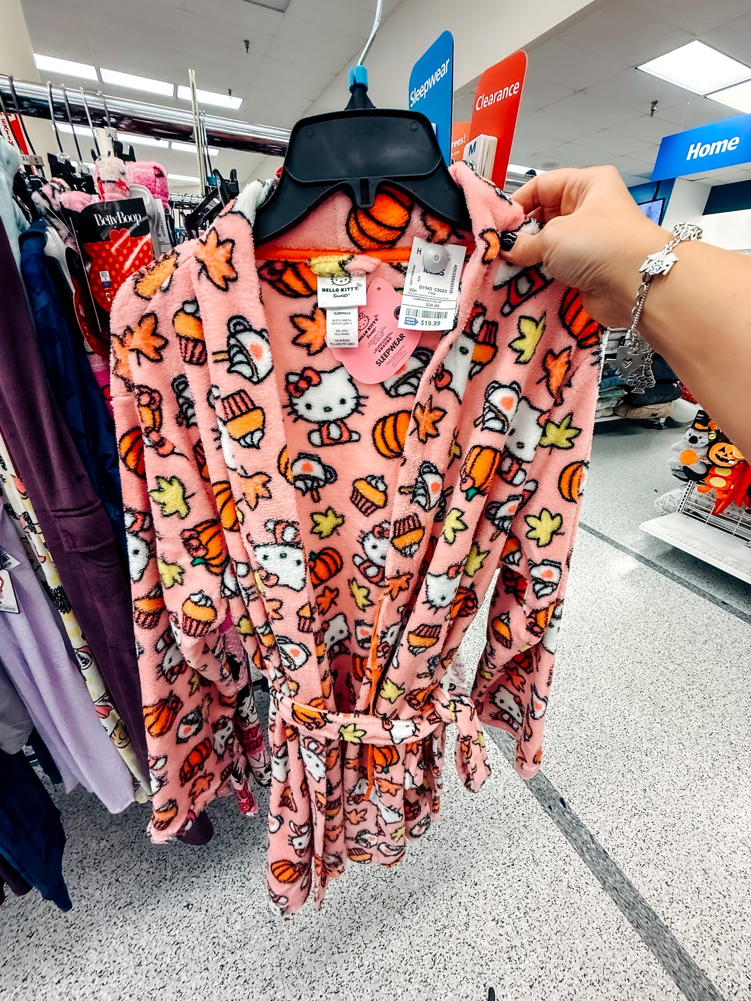 Brienna Renee - I found Hello Kitty & Stitch Halloween... | Facebook