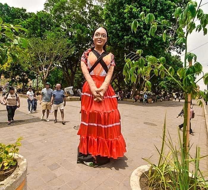 La riata costeña - ♦️ #Pochutla lo logró 🙌🏻😍 Exhiben una #Pochutleca ...
