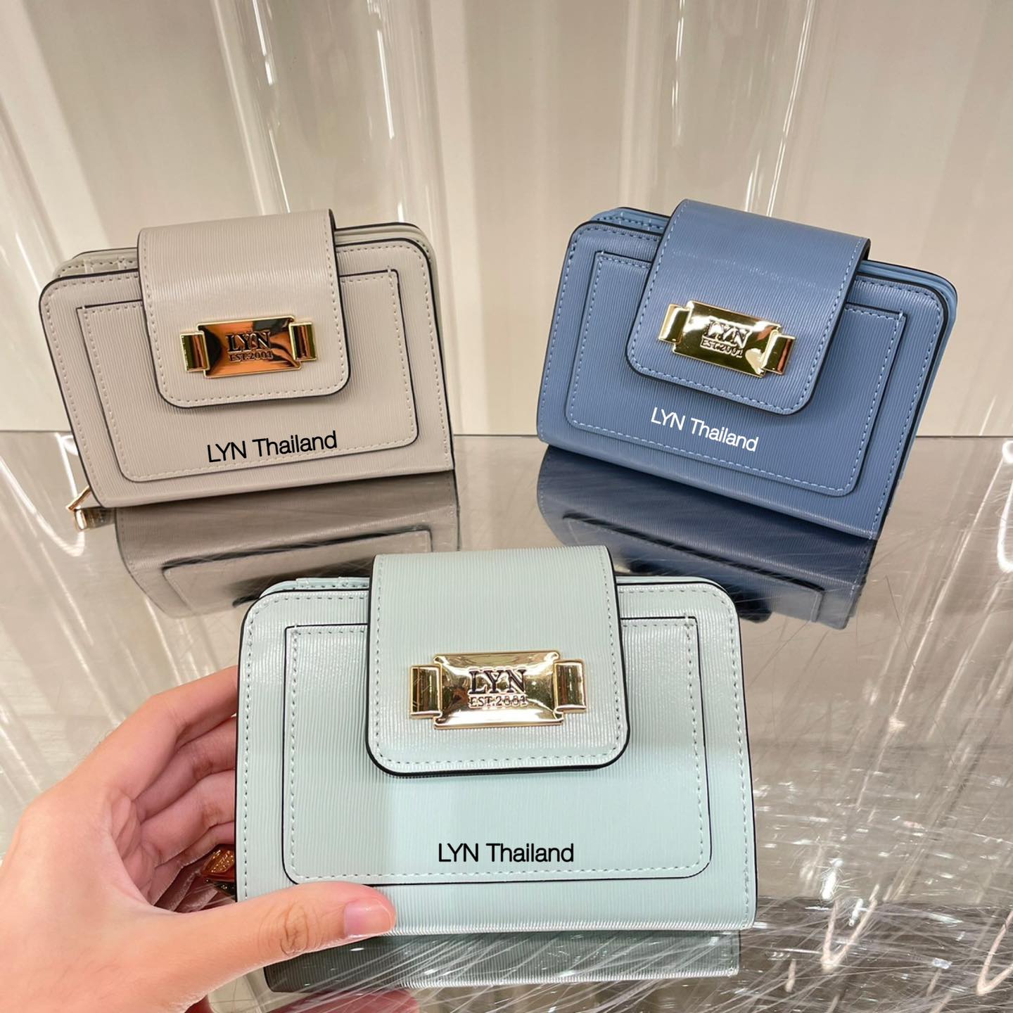 LYN Thailand - #กระเป๋าสตางค์LYN รุ่น Kate Short Wallet...