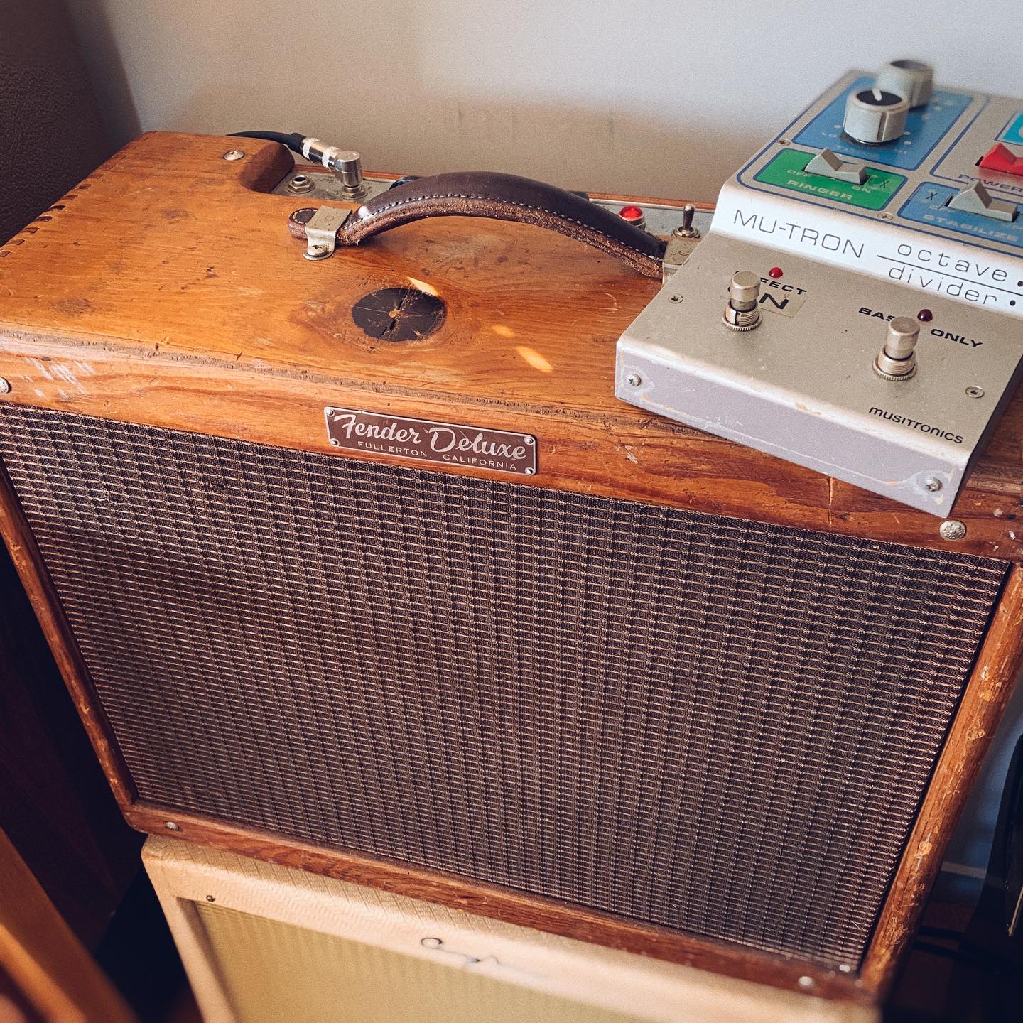What's the alternative to Neil Young's Mutron Octave Divider pedal?