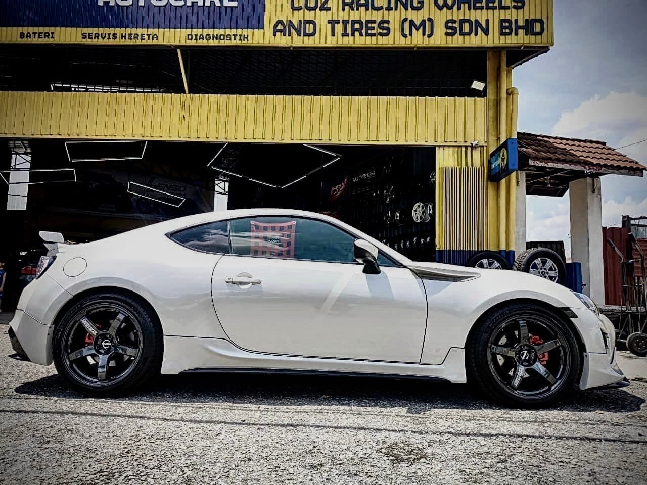 cozracingwheel delivered TR1S 18*9+35 aggressive setup to GT86 