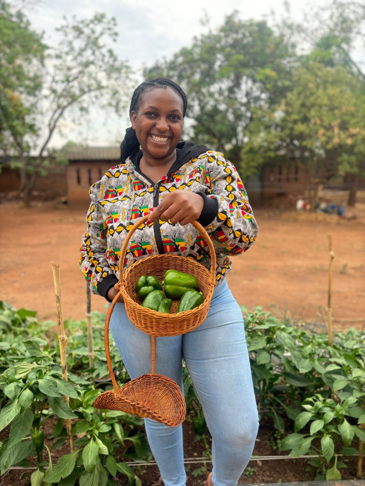 Maureen Simang'aliso... - Maureen Simang'aliso Ntaukira