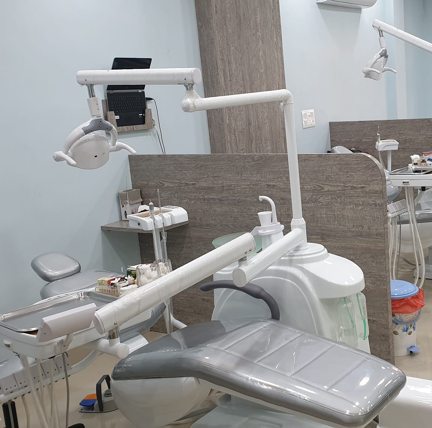 Lohchab dental hospital and dental lab | Delhi
