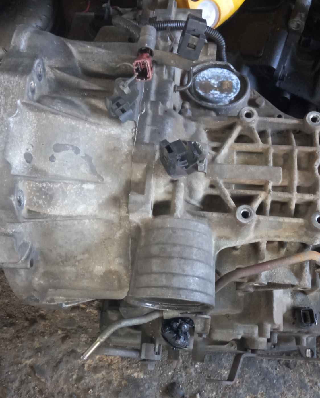 B15 Transmission (rebuilt) Calee me: Wayne (264-0982)