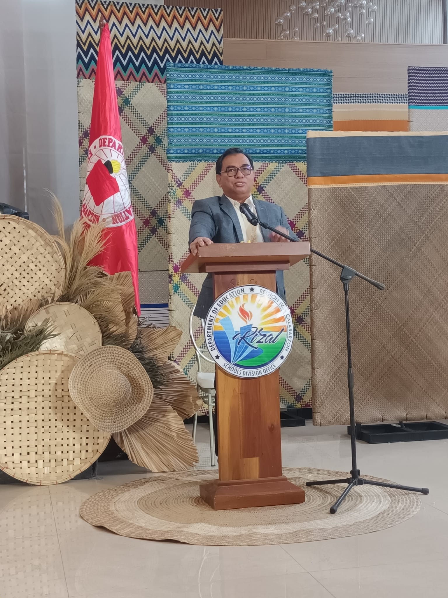 LOOK: DepEd CALABARZON top... - DepEd R-4A Calabarzon | Facebook