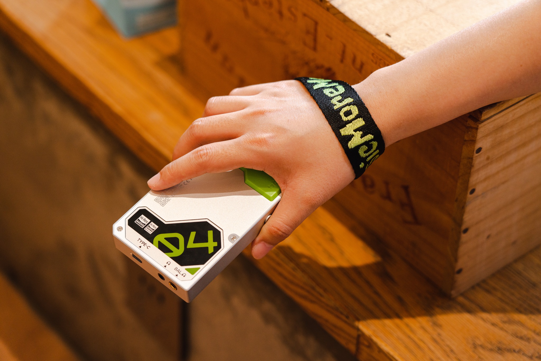 HiByR4 comes in 4 color options, making it one of the DAPs with 