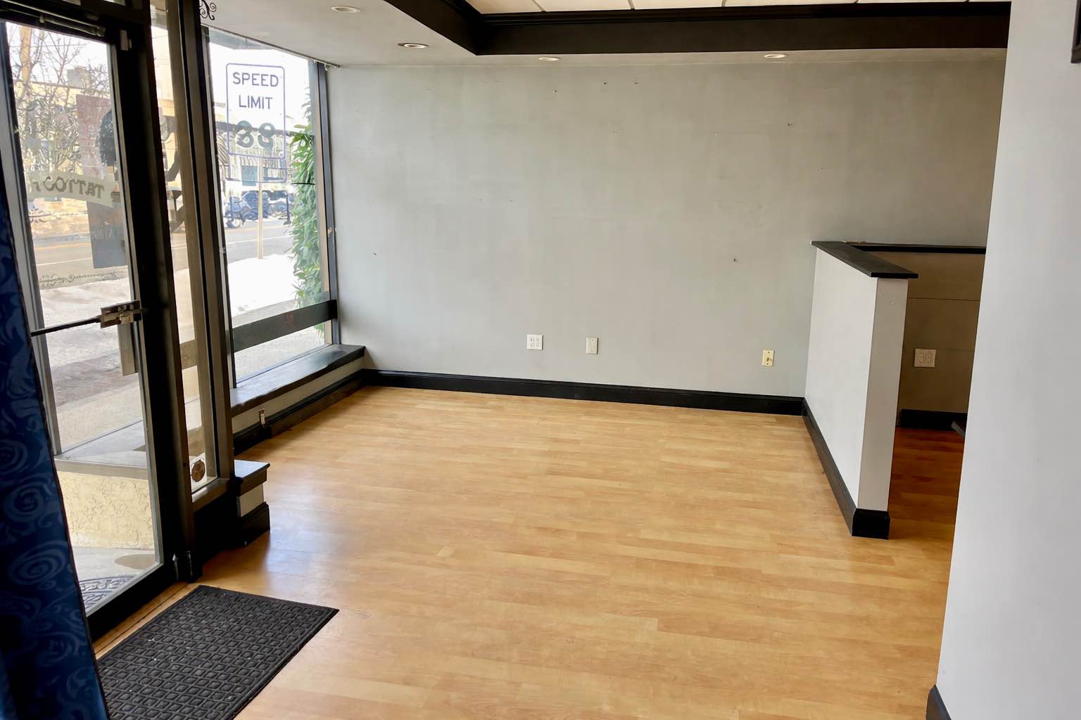 Prime Storefront Rental – $3,000/Month Plus Utilities – 127 Merrick ...