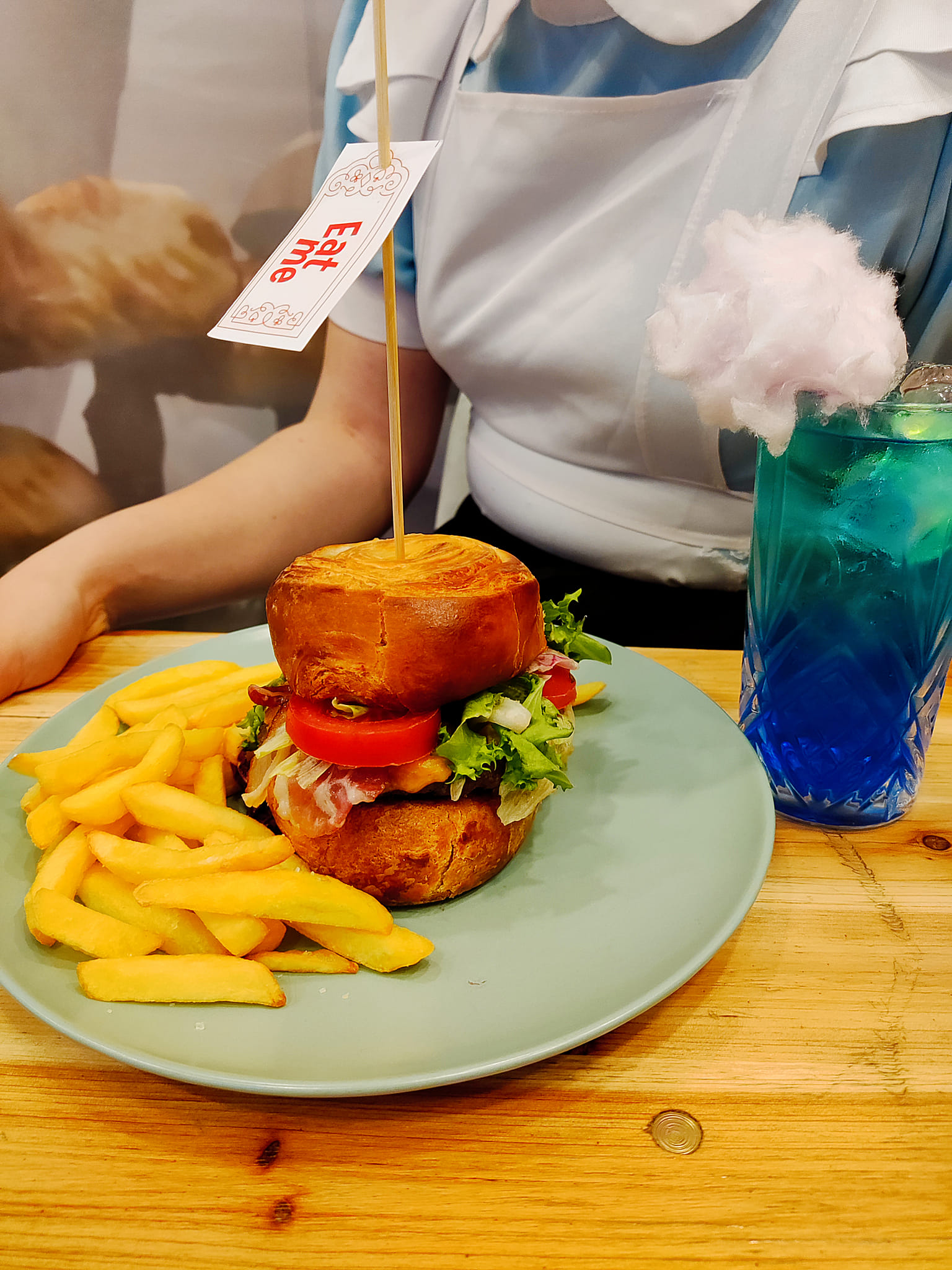 Rabbit - 🌟 Scopri il nuovo must dell'estate: il Croissant Burger! 🍔🥐 Da ...