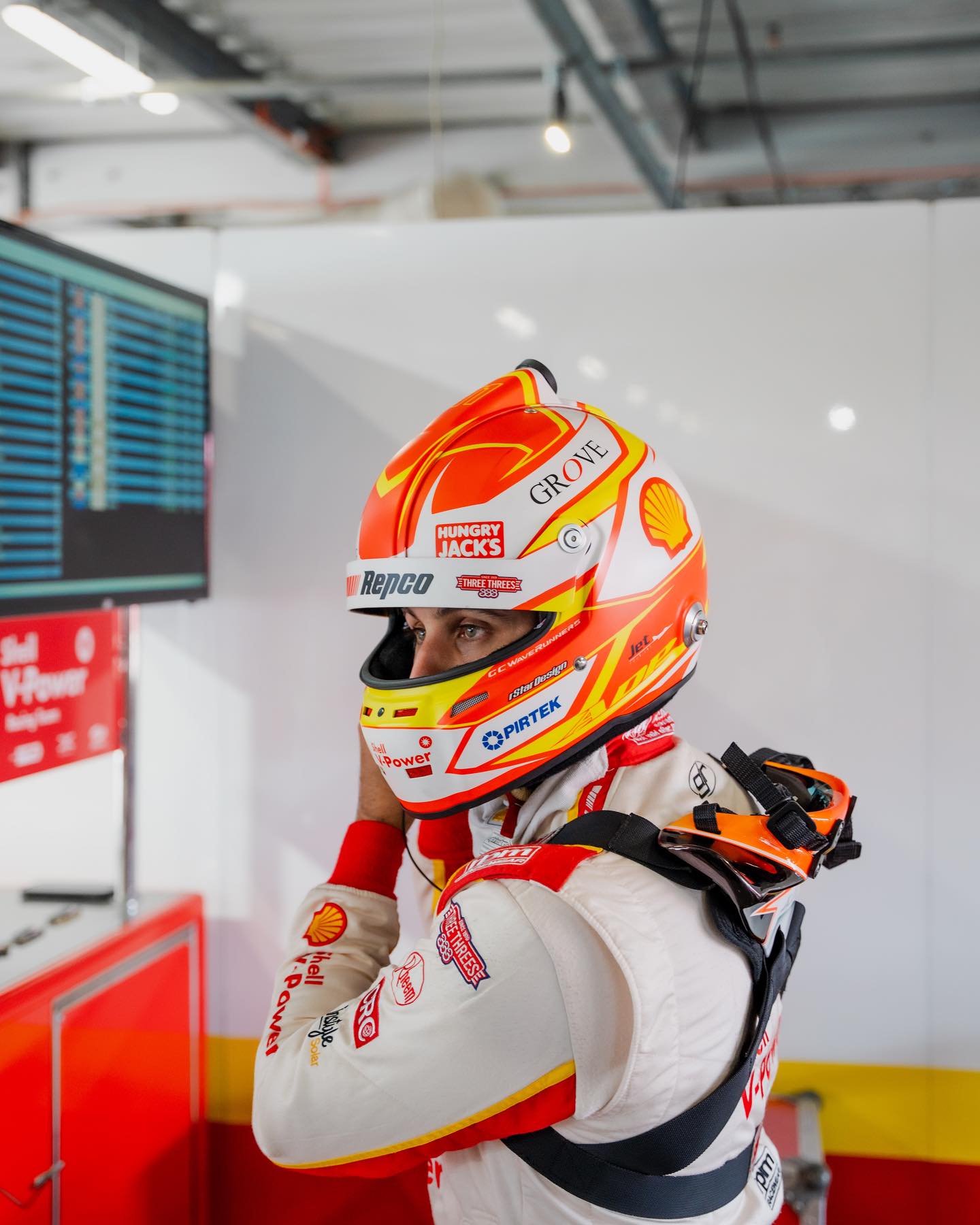 Let’s go qualifying in... - Shell V-Power Racing Team | Facebook
