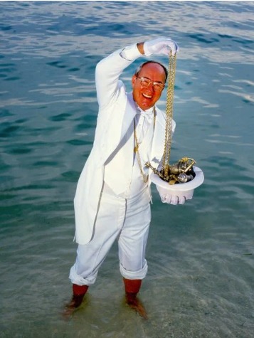 Legendary shipwreck salvor Mel Fisher, who found the wreck of the