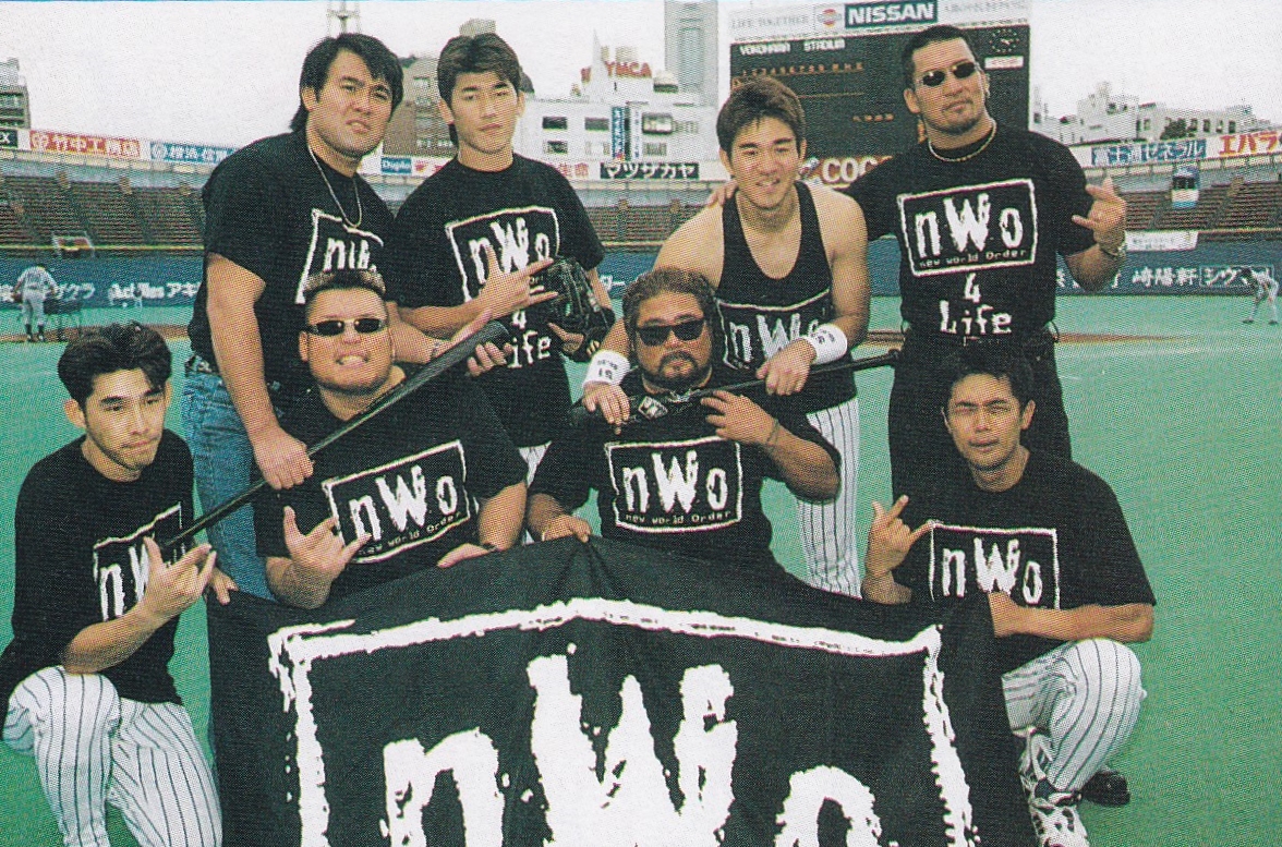 Who are the NWO members in the picture?