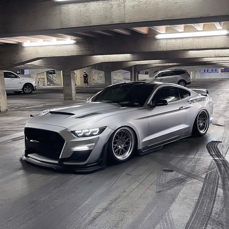 ESR Wheels - Yeah, this thing goes crazy. Check out... | Facebook