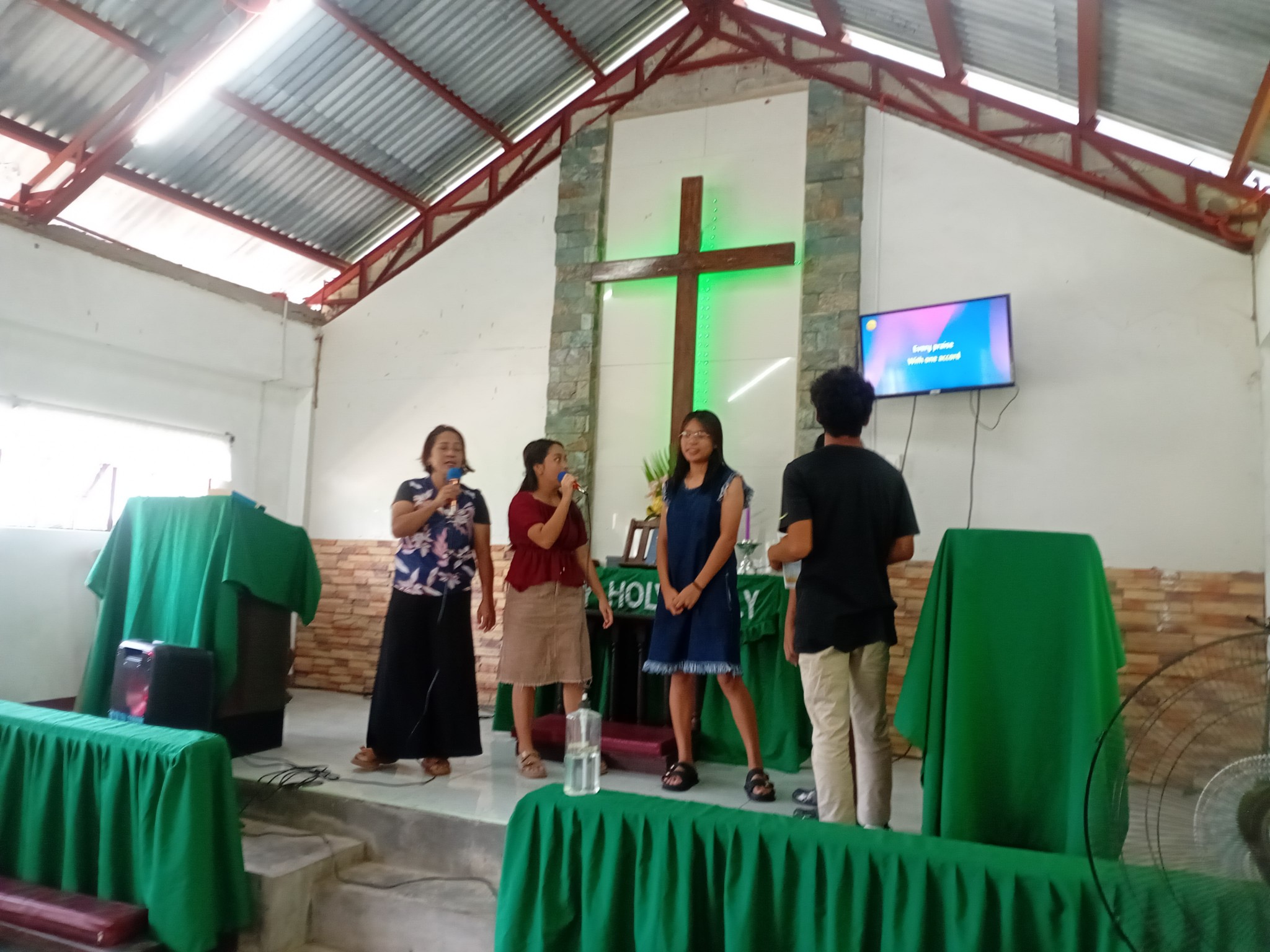 🎶 Sing Praises... - Erfe White Stone United Methodist Church | Facebook