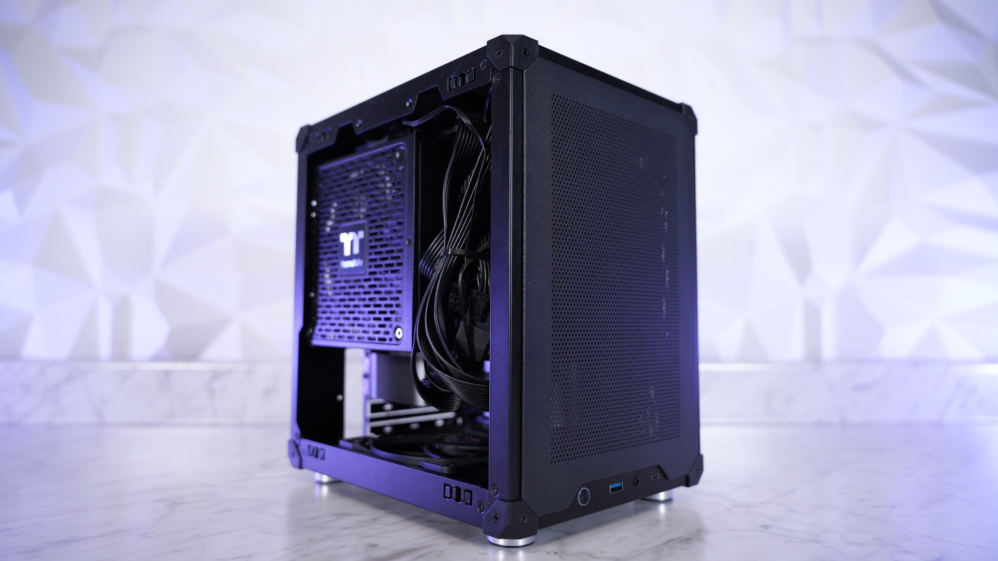 ZOTAC Magnus ONE Mini PC GeForce RTX 3070 DUAL FAN , Intel Core i7 