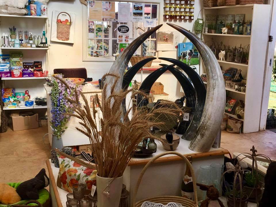 VITU TOO FARM SHOP | Timau