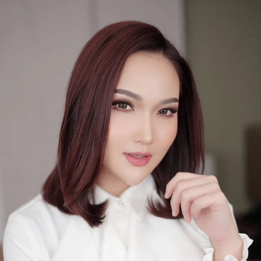 Angelia Regina Wenas