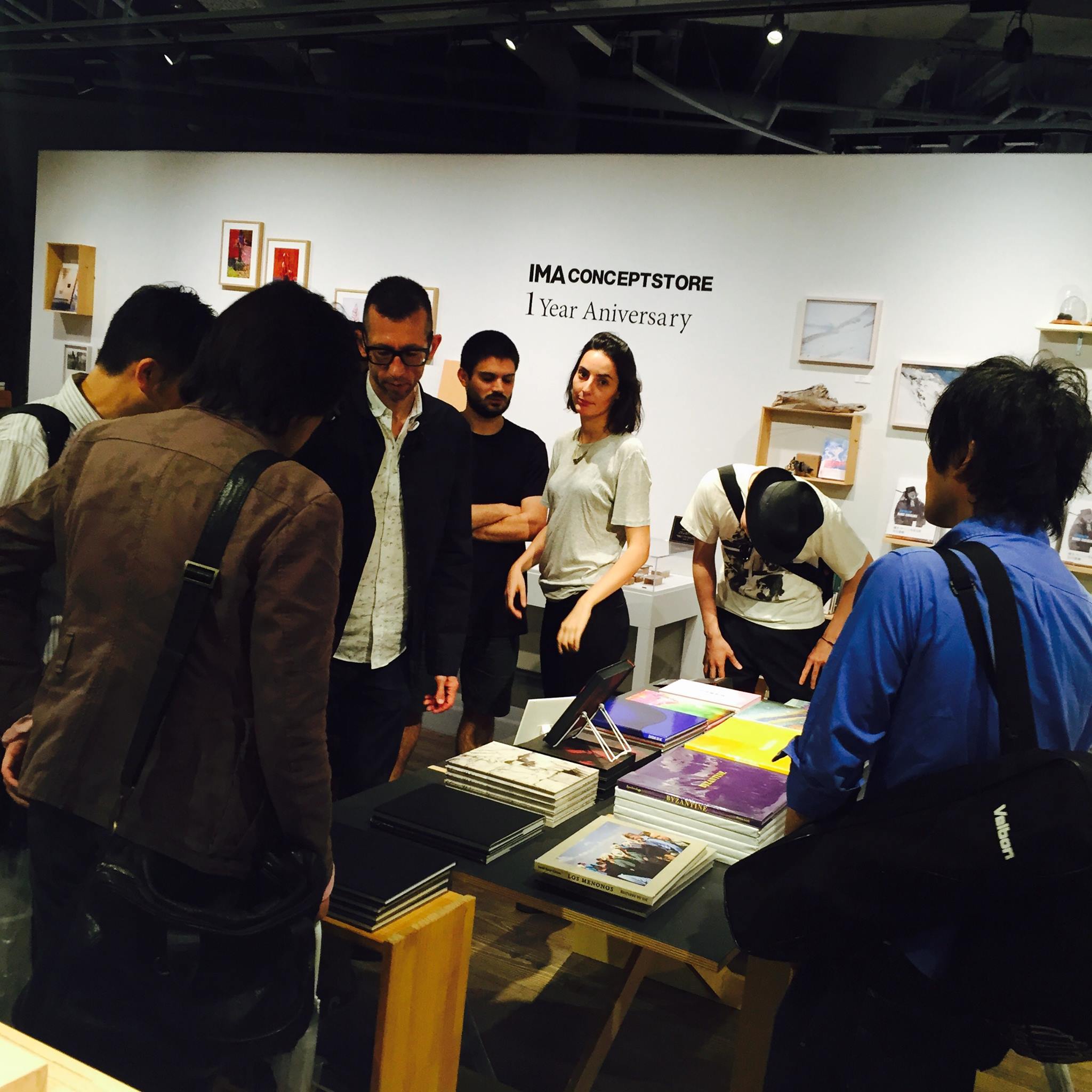 リタ・リノサイン会終了しました サイン入写真集『Entartete』は店頭