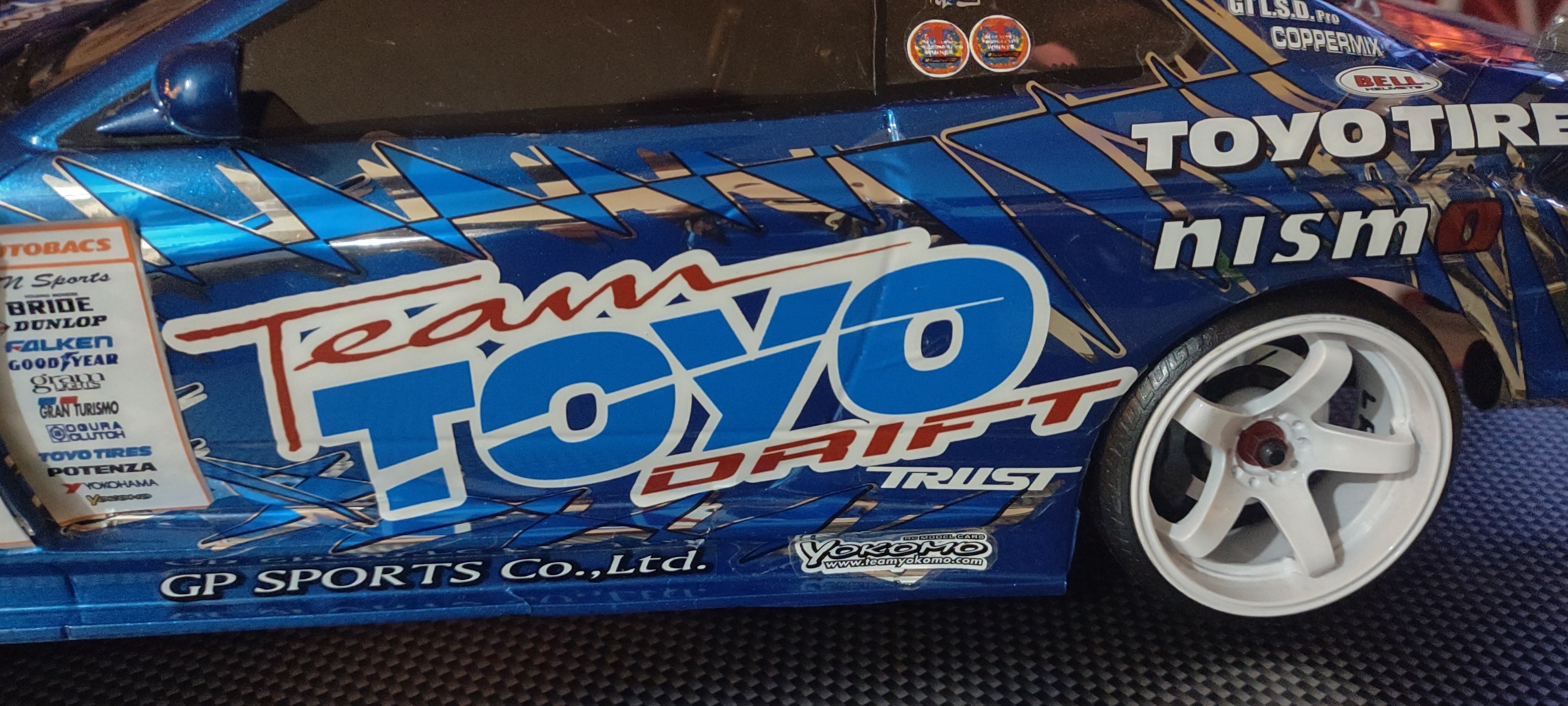 What are Yokomo S15 GP Sport Toyo tire bodies with chrome lines?