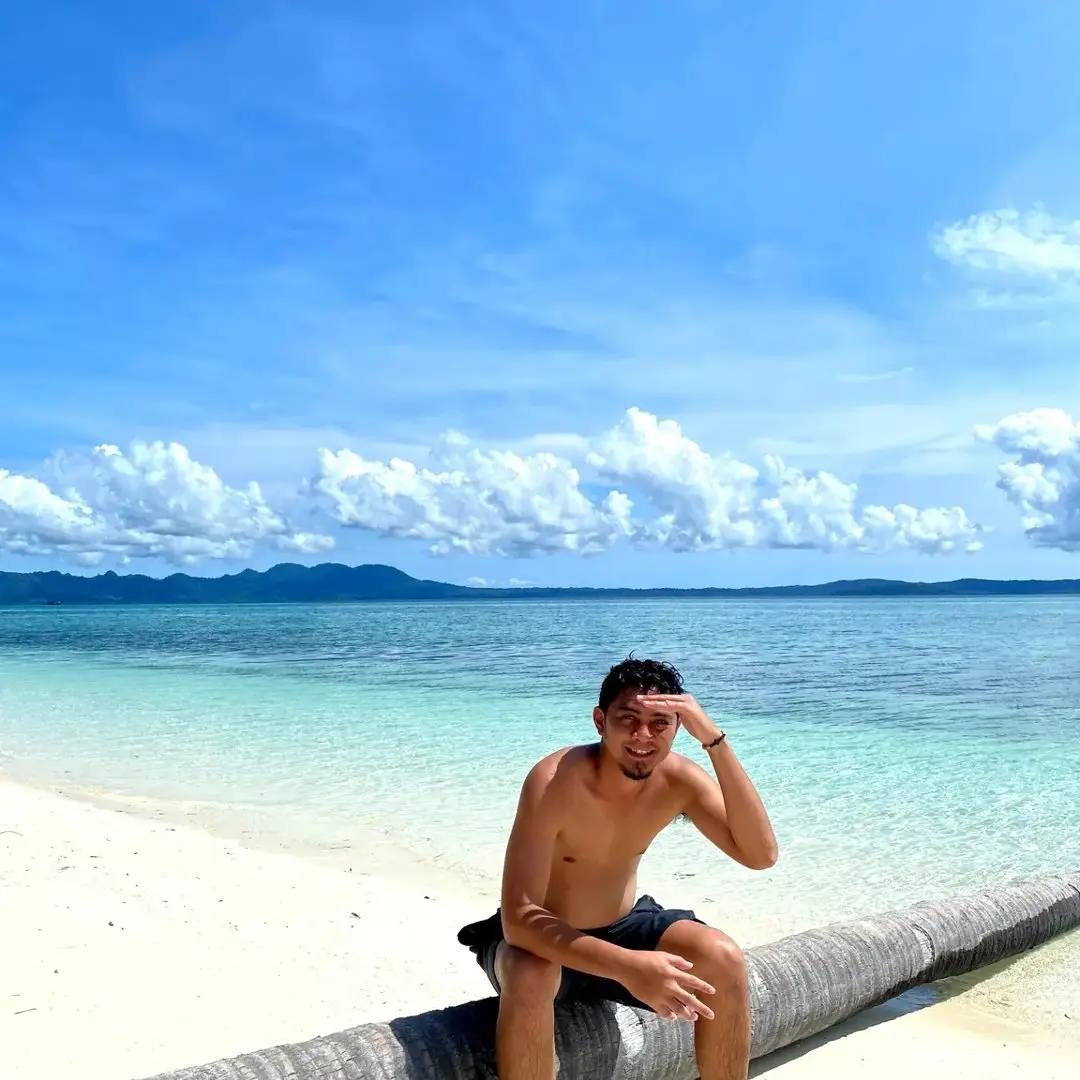 Justin René