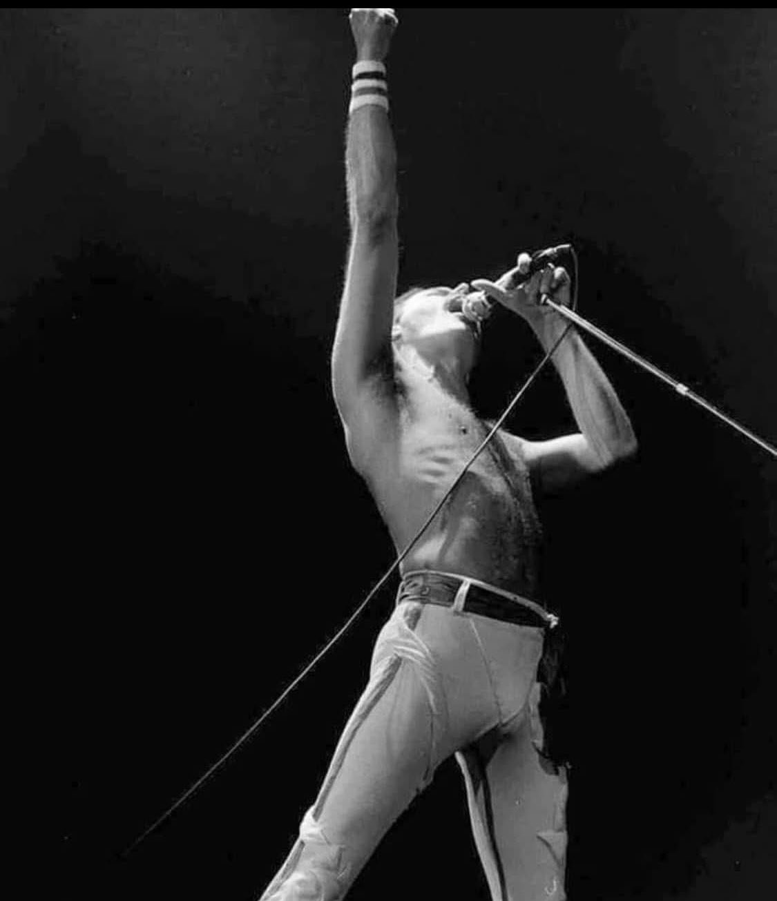 7 August 1982 - Queen rocked out to 18,000 fans at the Riverfront