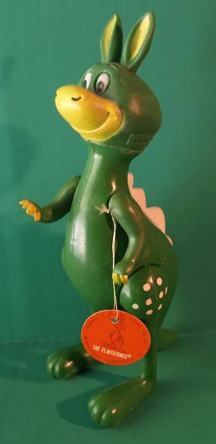 What are ways to display Dakin vinyl figures like Merlin the Magic