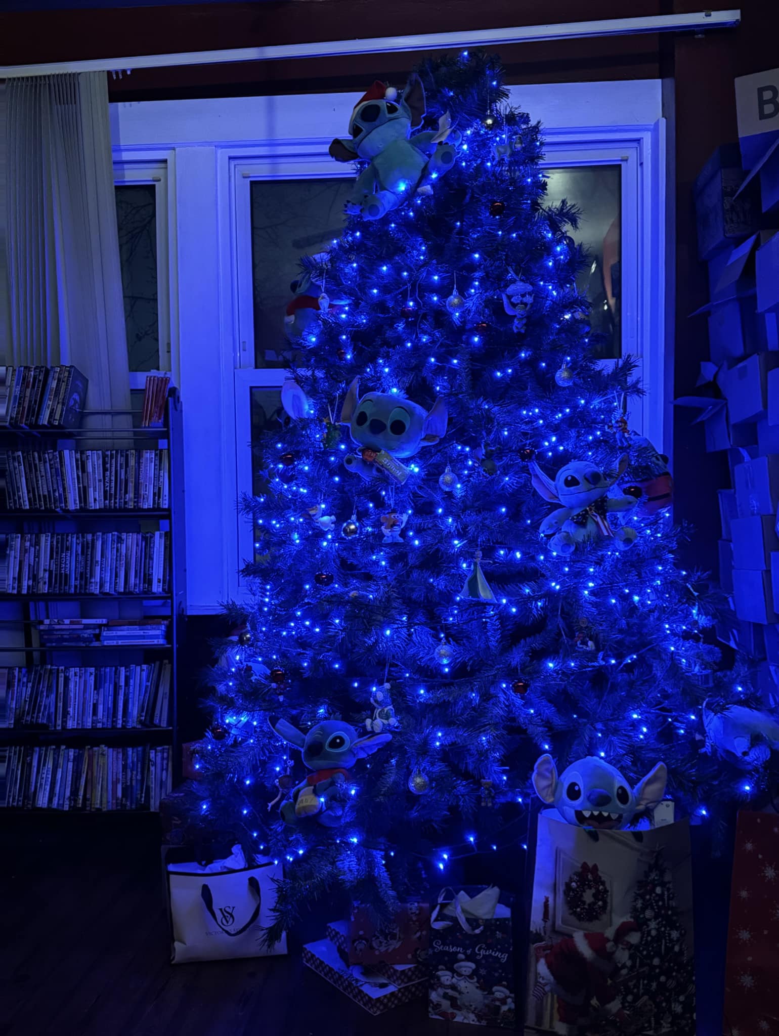 青と白のクリスマスツリー❣️Stitch_luv❣️ Lilo and stitch