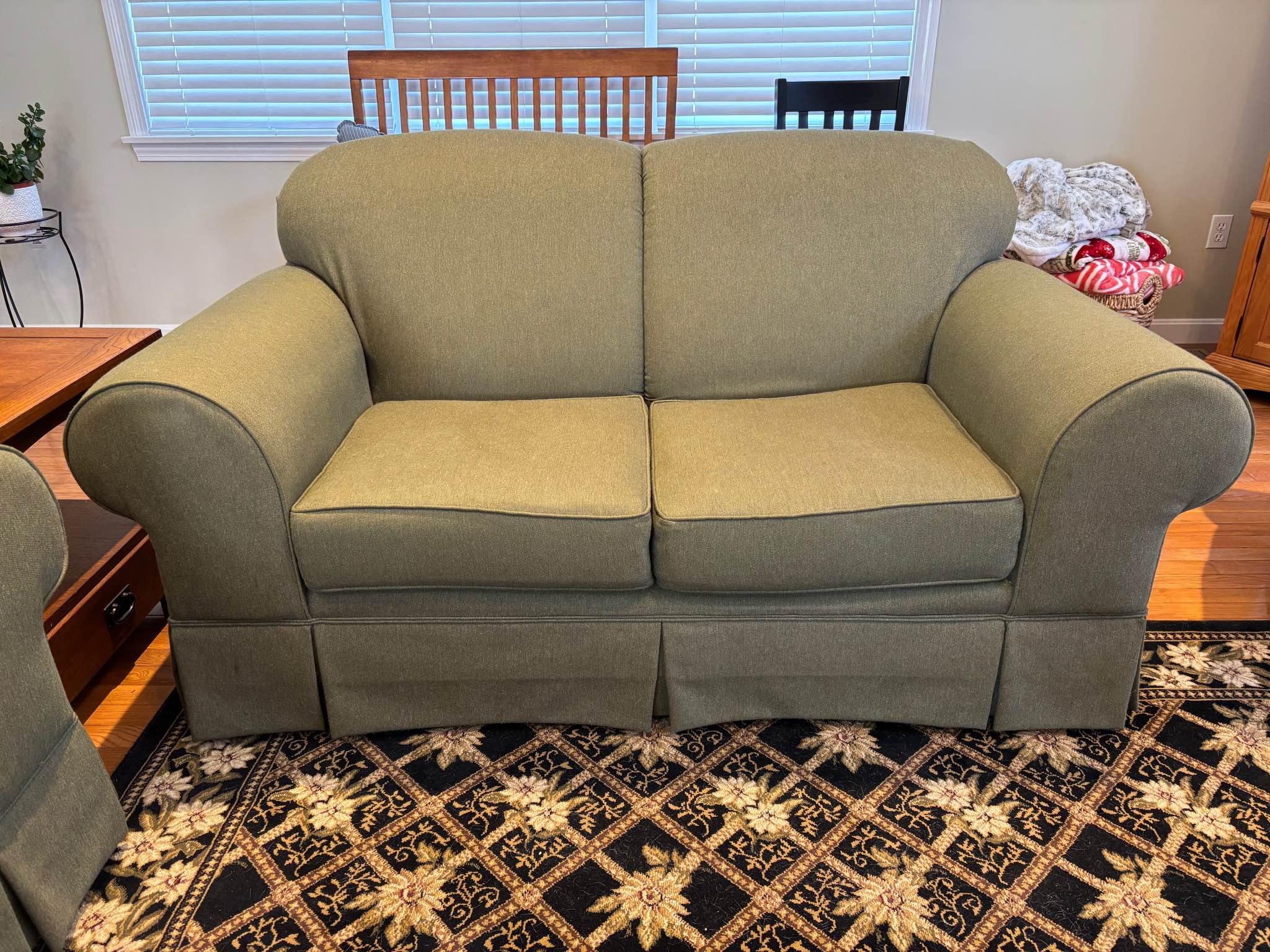 Take A Look About Broyhill Couch And Loveseat